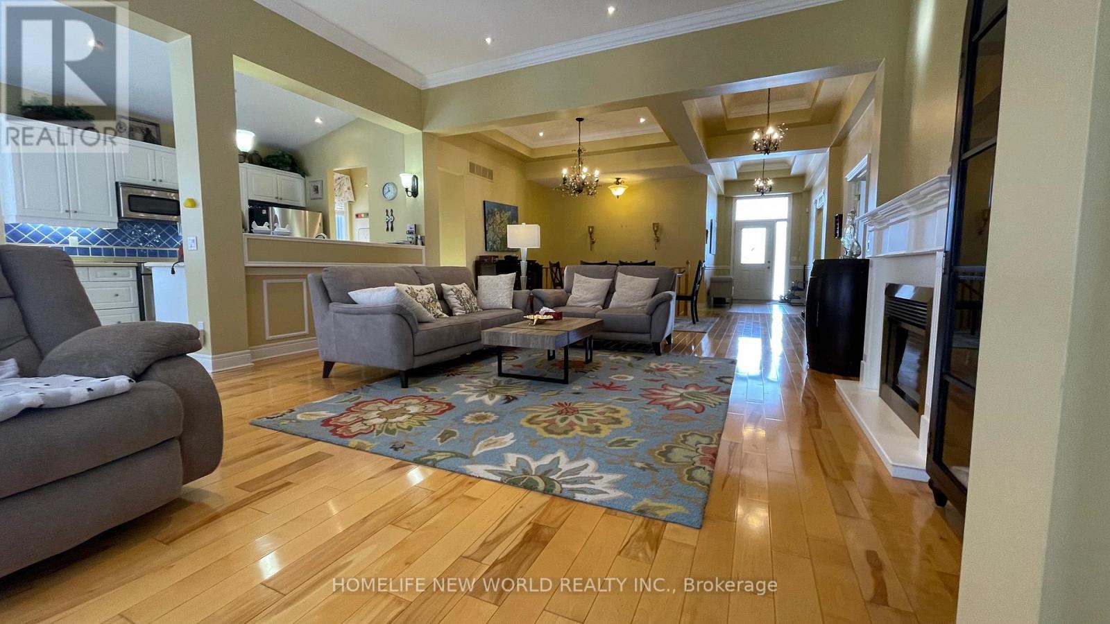 15 Faldo's Flight, Whitchurch-Stouffville, Ontario  L4A 1M6 - Photo 4 - N12809278