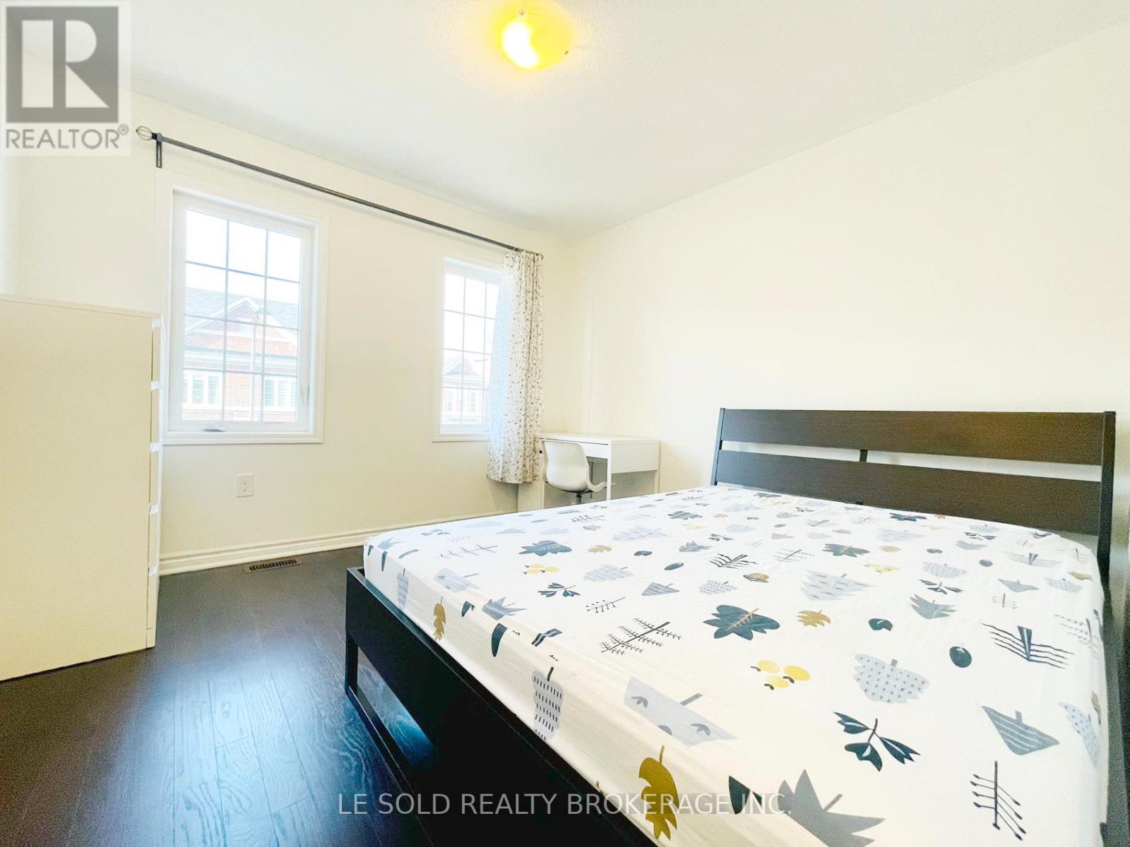 2nd Flr Room - 39 Ness Drive, Richmond Hill, Ontario L4S 0K5 - Photo 2 - N12809282