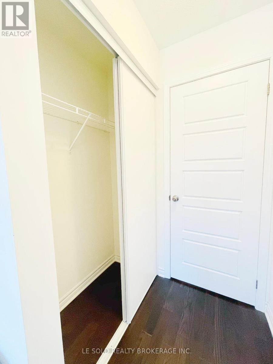 2nd Flr Room - 39 Ness Drive, Richmond Hill, Ontario L4S 0K5 - Photo 5 - N12809282