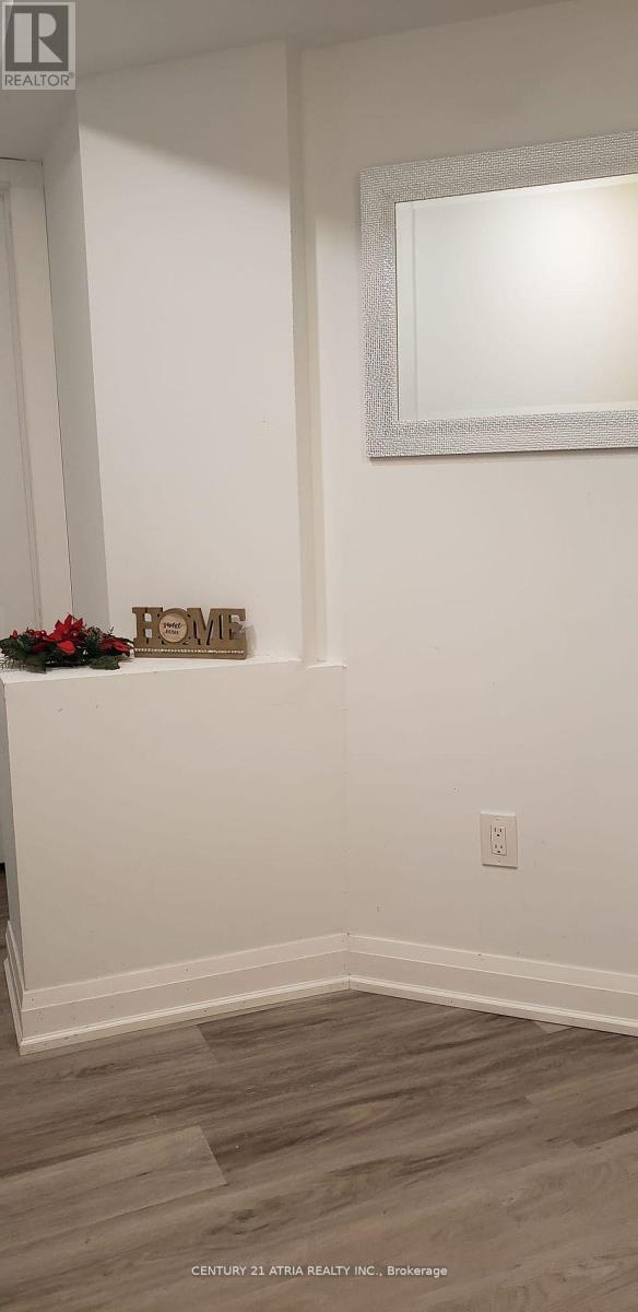 33 Major Crescent, Aurora, Ontario  L4G 0X5 - Photo 6 - N12809296