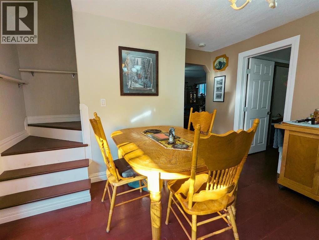 119 47 Avenue W, Claresholm, Alberta  T0L 0T0 - Photo 8 - A2277385