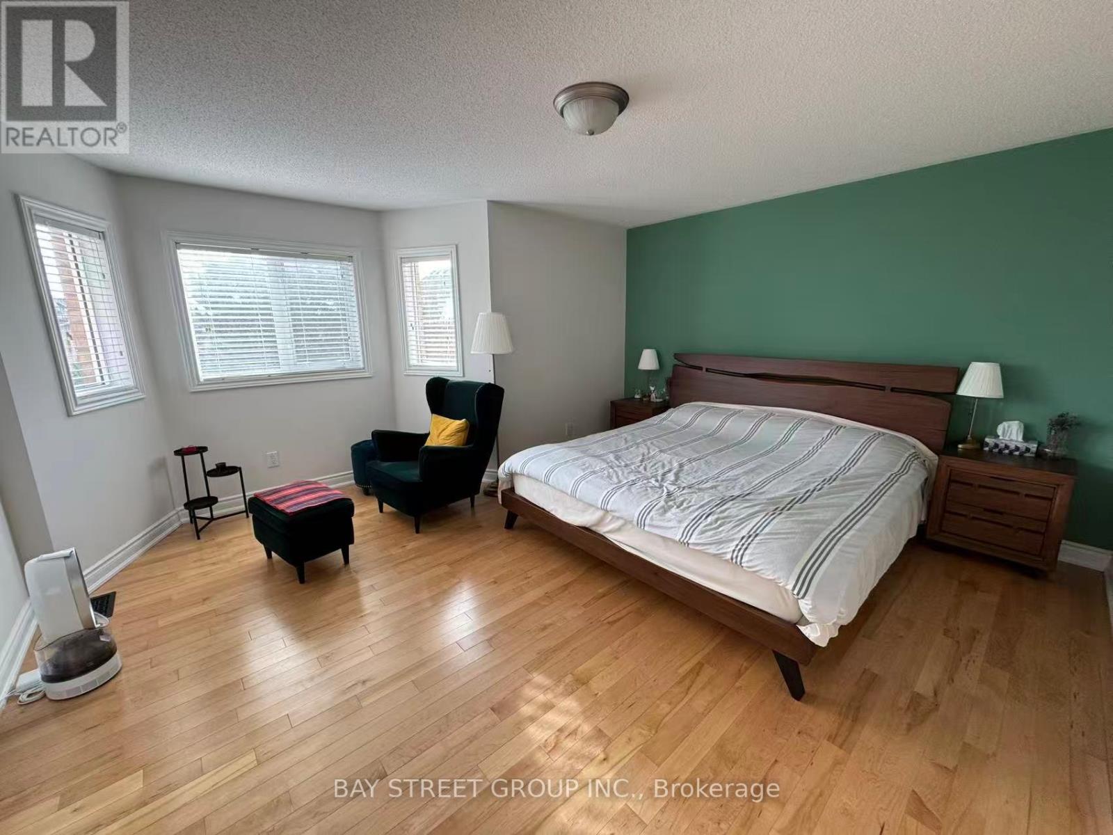 3364 Hayhurst Crescent, Oakville, Ontario  L6L 6W9 - Photo 12 - W12809276