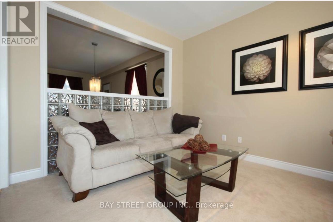 3364 Hayhurst Crescent, Oakville, Ontario  L6L 6W9 - Photo 2 - W12809276