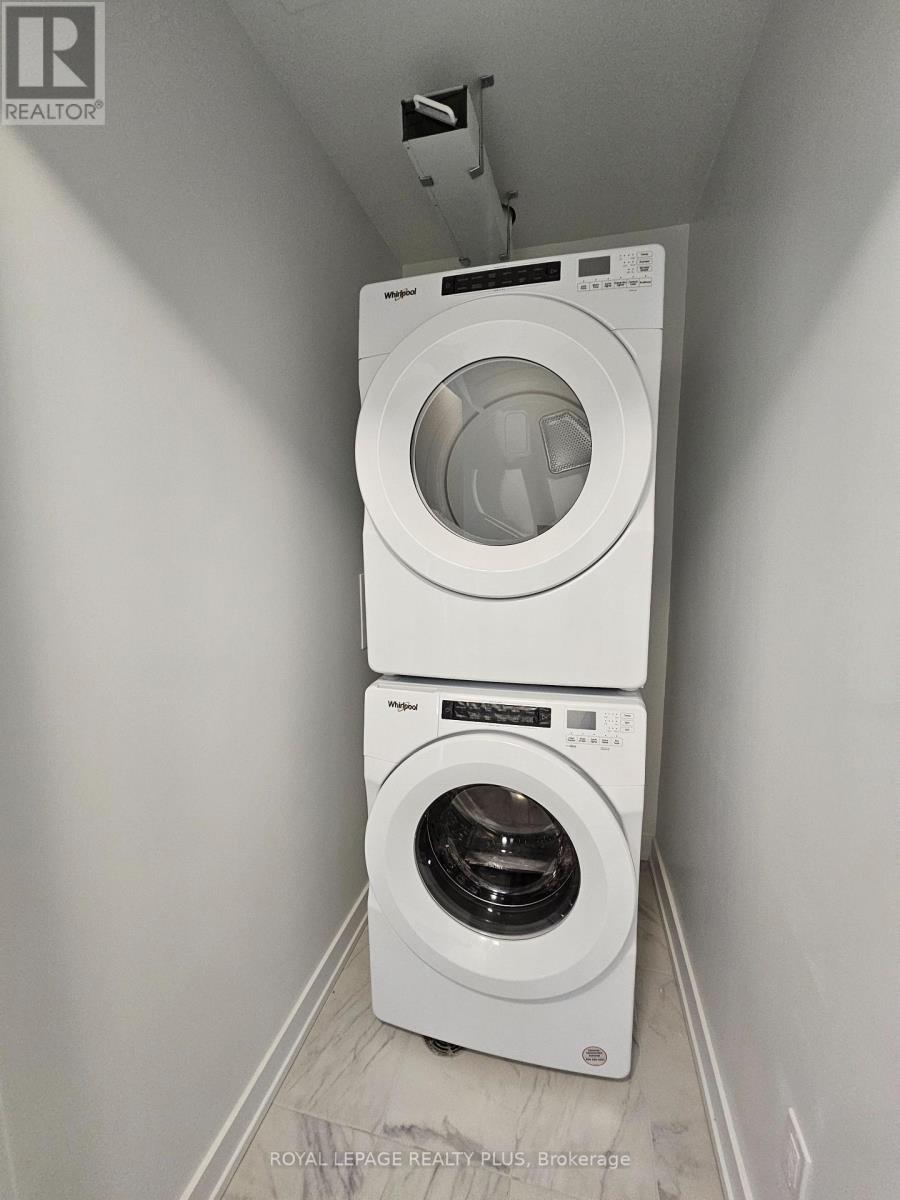 1109 - 1035 Southdown Road, Mississauga, Ontario  L5J 0A3 - Photo 10 - W12809288