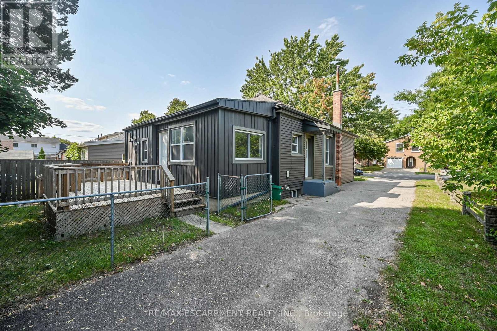 149 Elgin Street, Brantford, Ontario  N3S 5A4 - Photo 49 - X12809268