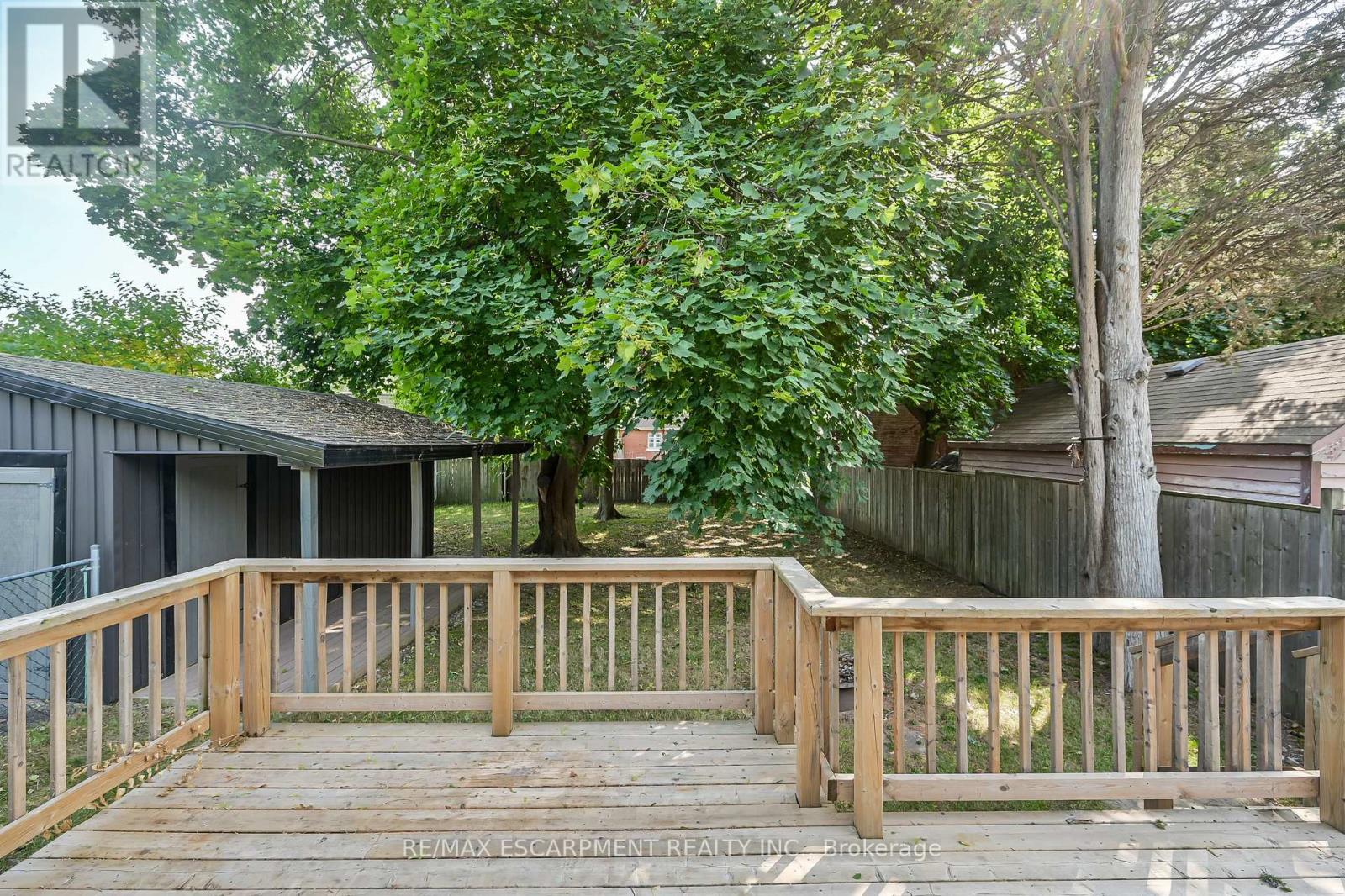 149 Elgin Street, Brantford, Ontario  N3S 5A4 - Photo 5 - X12809268