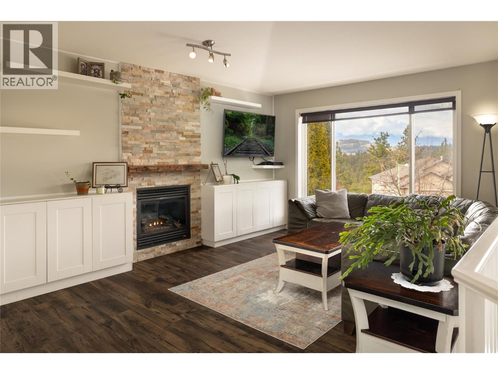 3013 Brindisi Place, Kelowna, British Columbia  V1V 2N5 - Photo 3 - 10374682