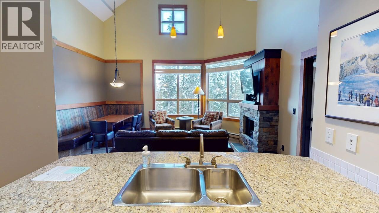 4559 Timberline Crescent Unit# 642b, Fernie, British Columbia  V0B 1M6 - Photo 4 - 10376614