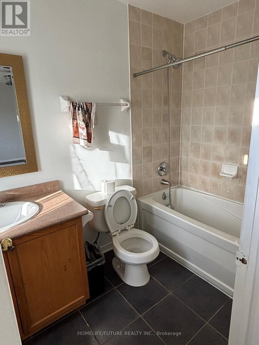 7 Dollery Gate, Ajax (Northeast Ajax), Ontario  L1T 0G6 - Photo 12 - E12809352