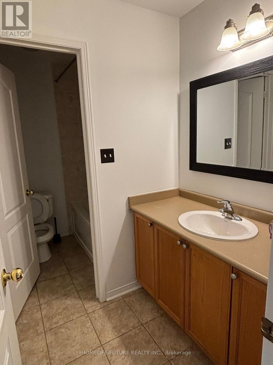 7 Dollery Gate, Ajax (Northeast Ajax), Ontario  L1T 0G6 - Photo 13 - E12809352