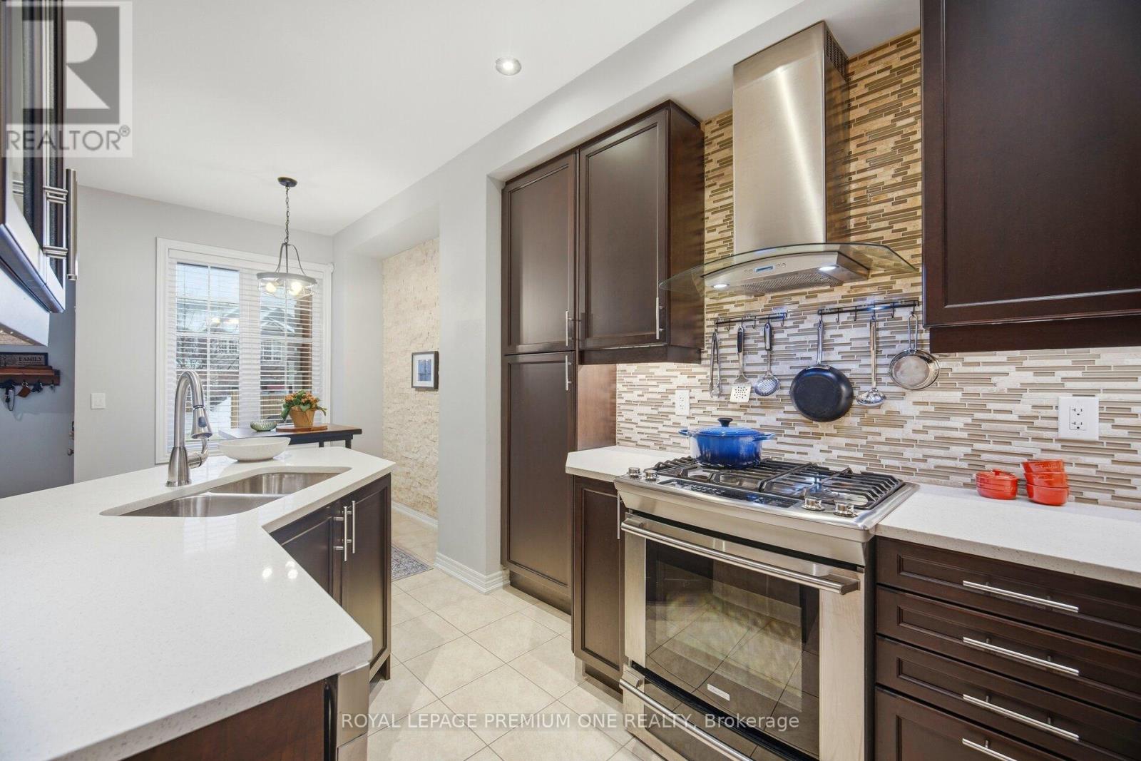 8 Poetry Drive, Vaughan, Ontario  L4H 3P7 - Photo 11 - N12809314