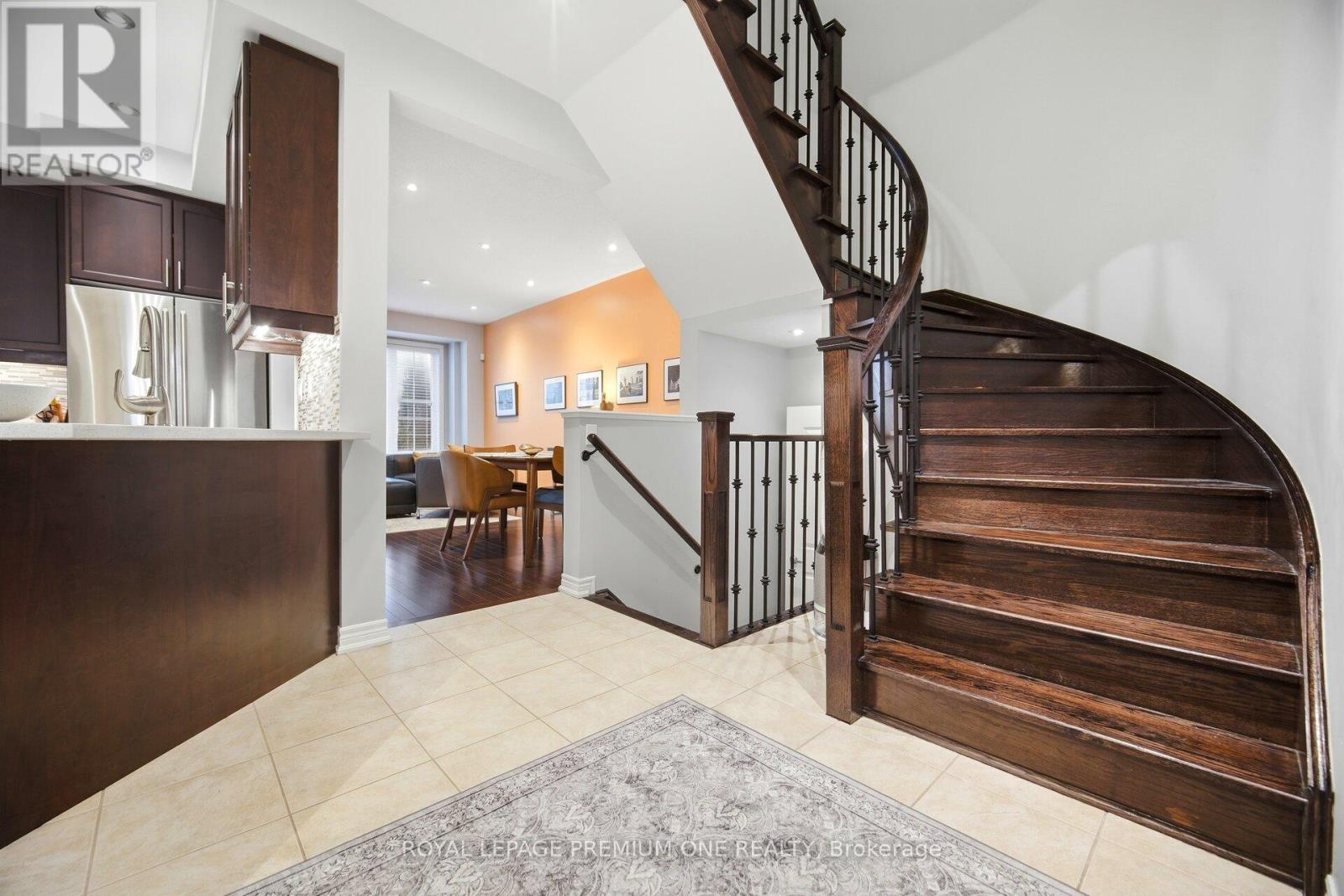 8 Poetry Drive, Vaughan, Ontario  L4H 3P7 - Photo 17 - N12809314