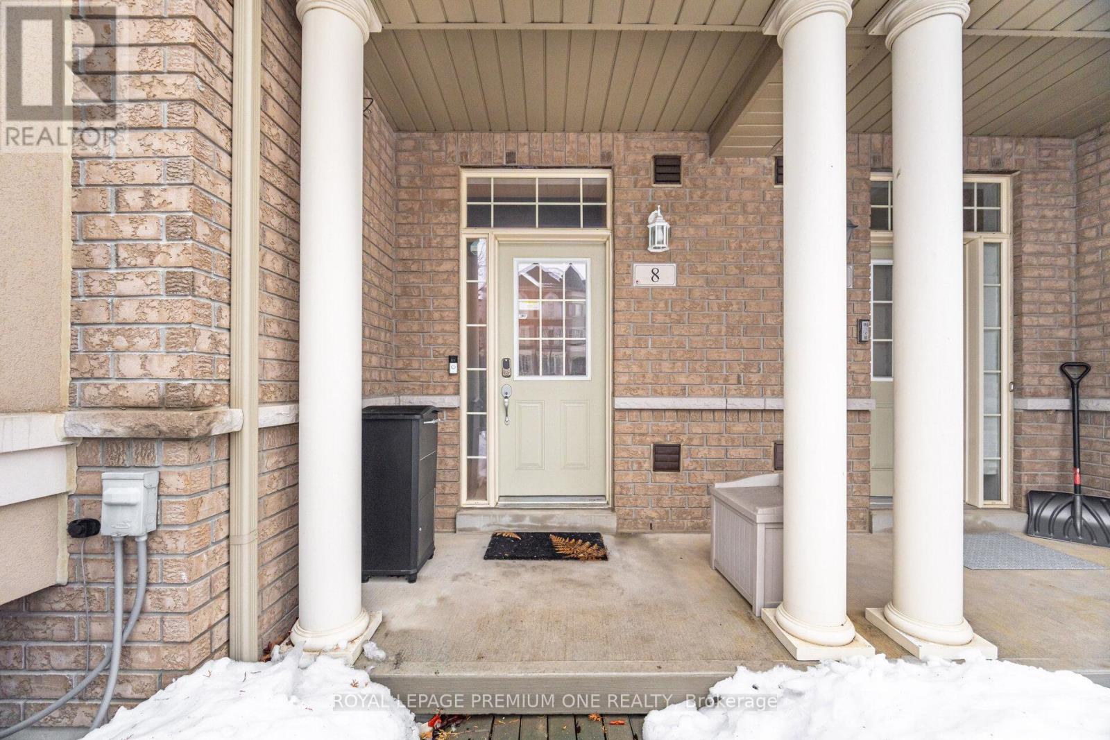 8 Poetry Drive, Vaughan, Ontario  L4H 3P7 - Photo 4 - N12809314