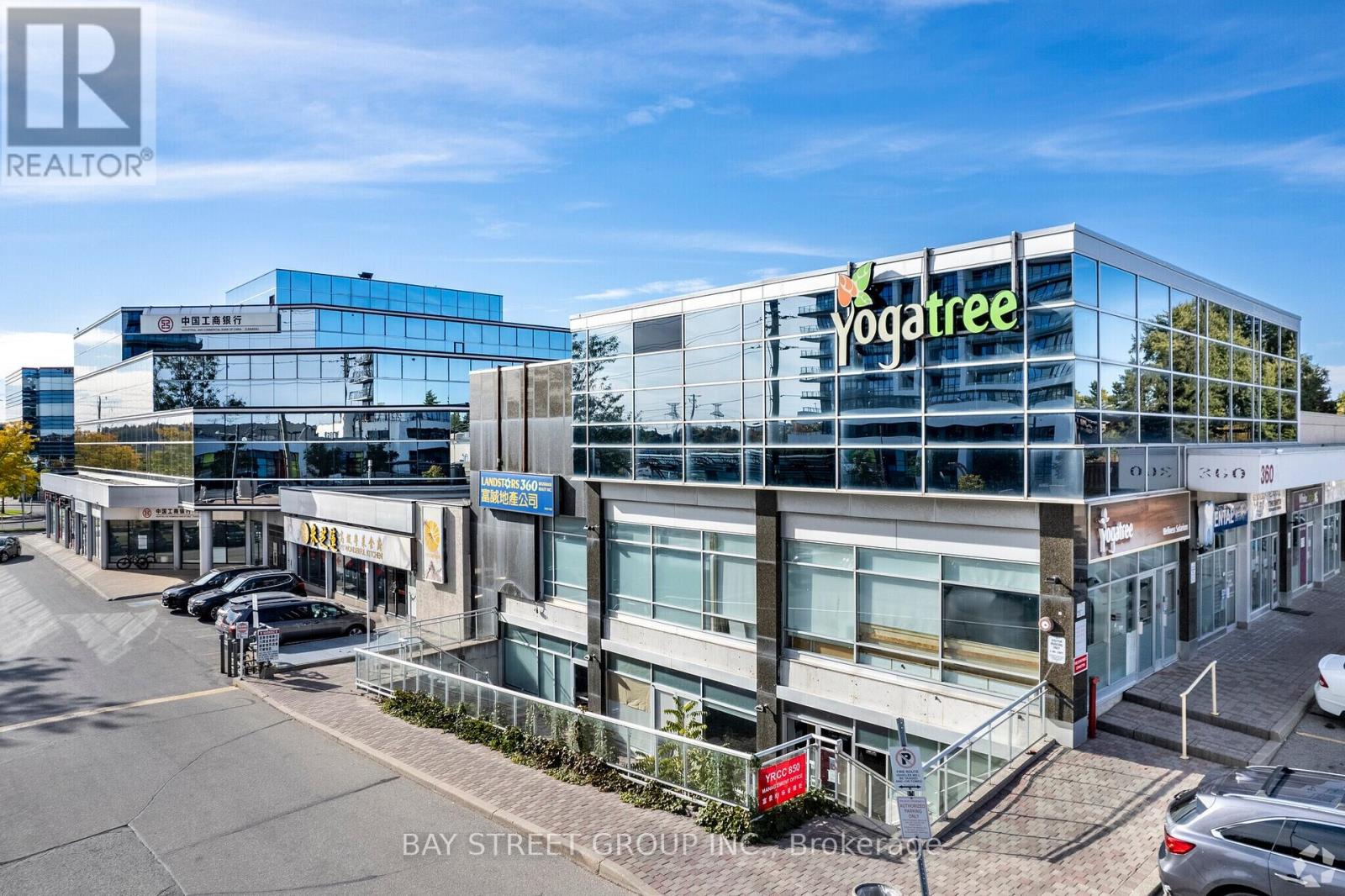 304 - 350 Highway 7 Avenue E, Richmond Hill, Ontario  L4B 3N2 - Photo 3 - N12809328