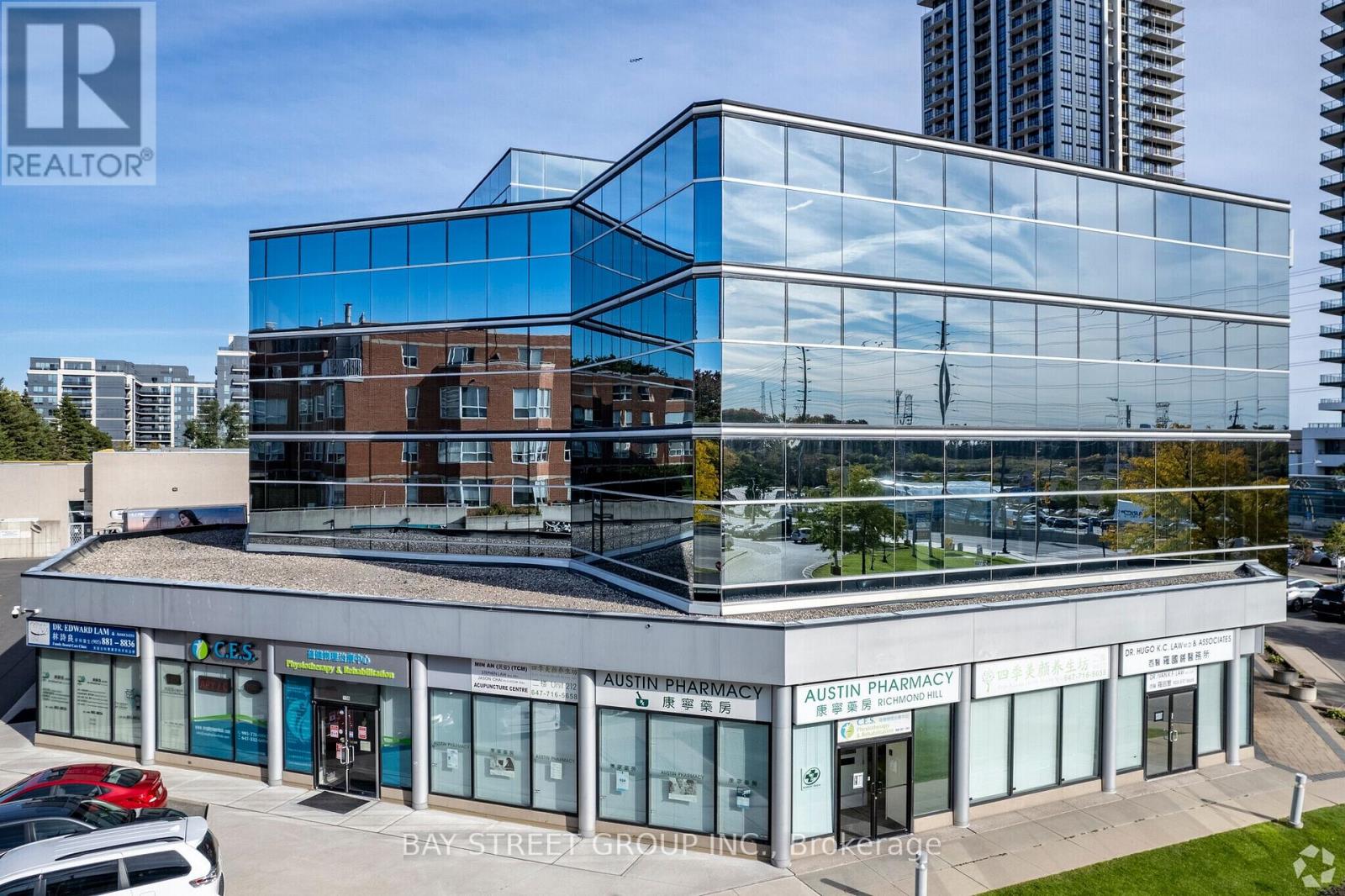 304 - 350 Highway 7 Avenue E, Richmond Hill, Ontario  L4B 3N2 - Photo 4 - N12809328