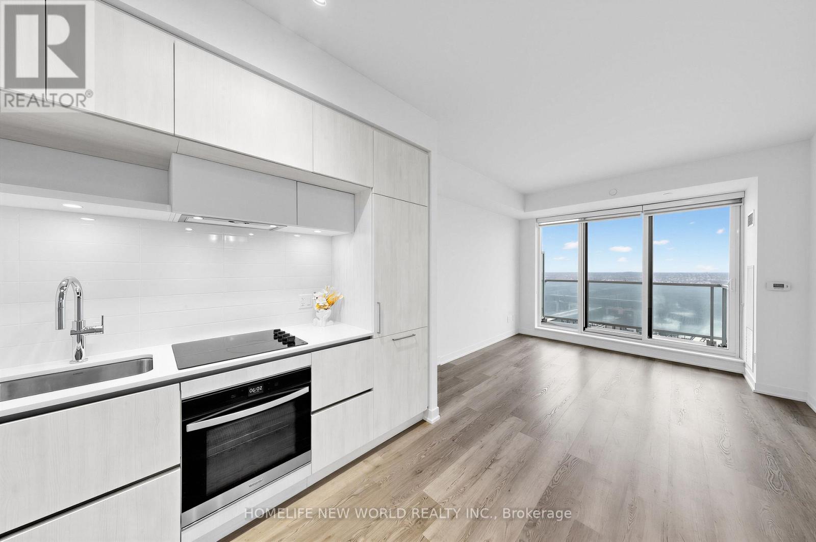 933 - 2 David Eyer Road, Richmond Hill, Ontario  L4S 0N6 - Photo 8 - N12809330