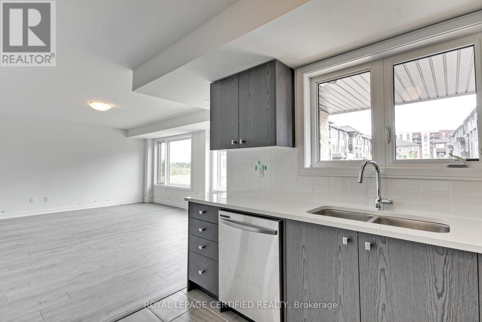 31 Appletree Lane, Barrie, Ontario  L9J 0P1 - Photo 20 - S12809342