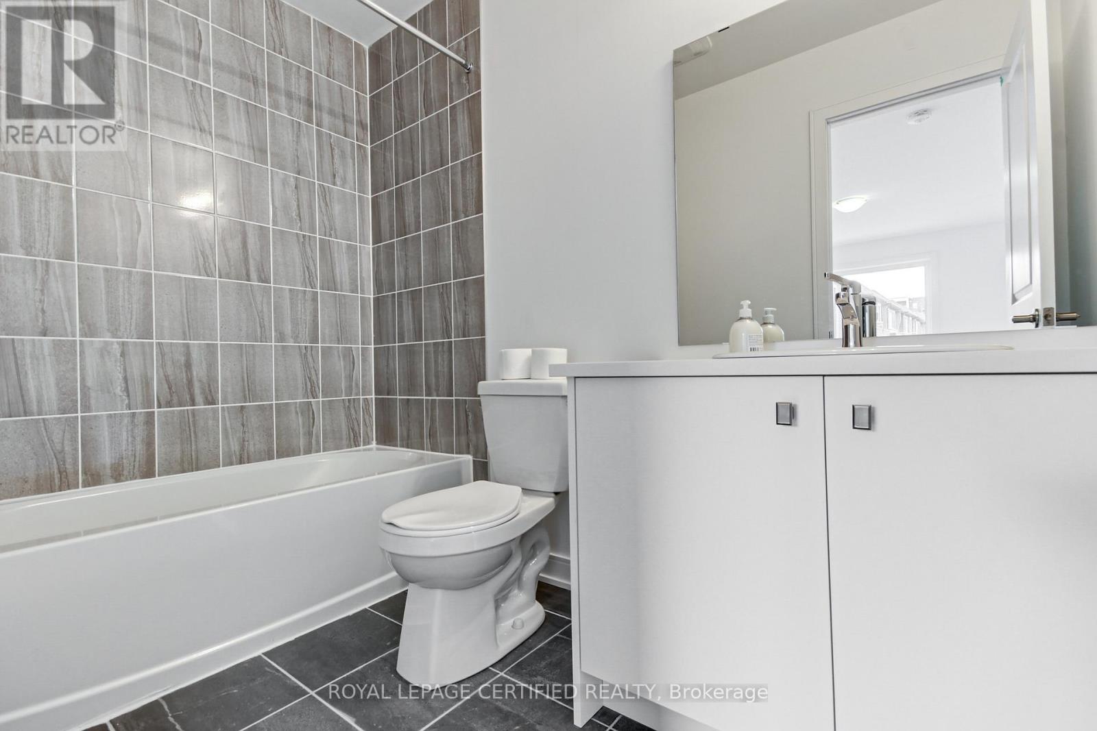 31 Appletree Lane, Barrie, Ontario  L9J 0P1 - Photo 31 - S12809342