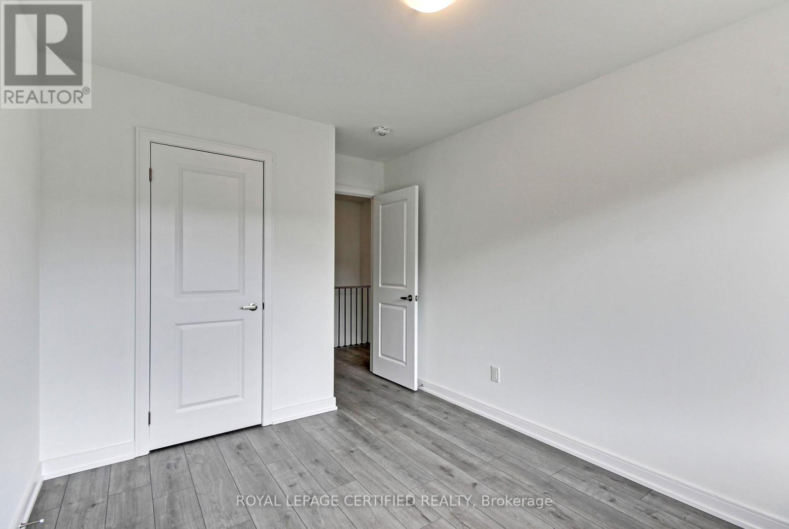 31 Appletree Lane, Barrie, Ontario  L9J 0P1 - Photo 34 - S12809342