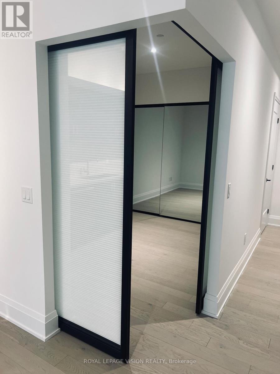 211 - 505 Glencairn Avenue, Toronto, Ontario  M6B 0B2 - Photo 5 - C12638614