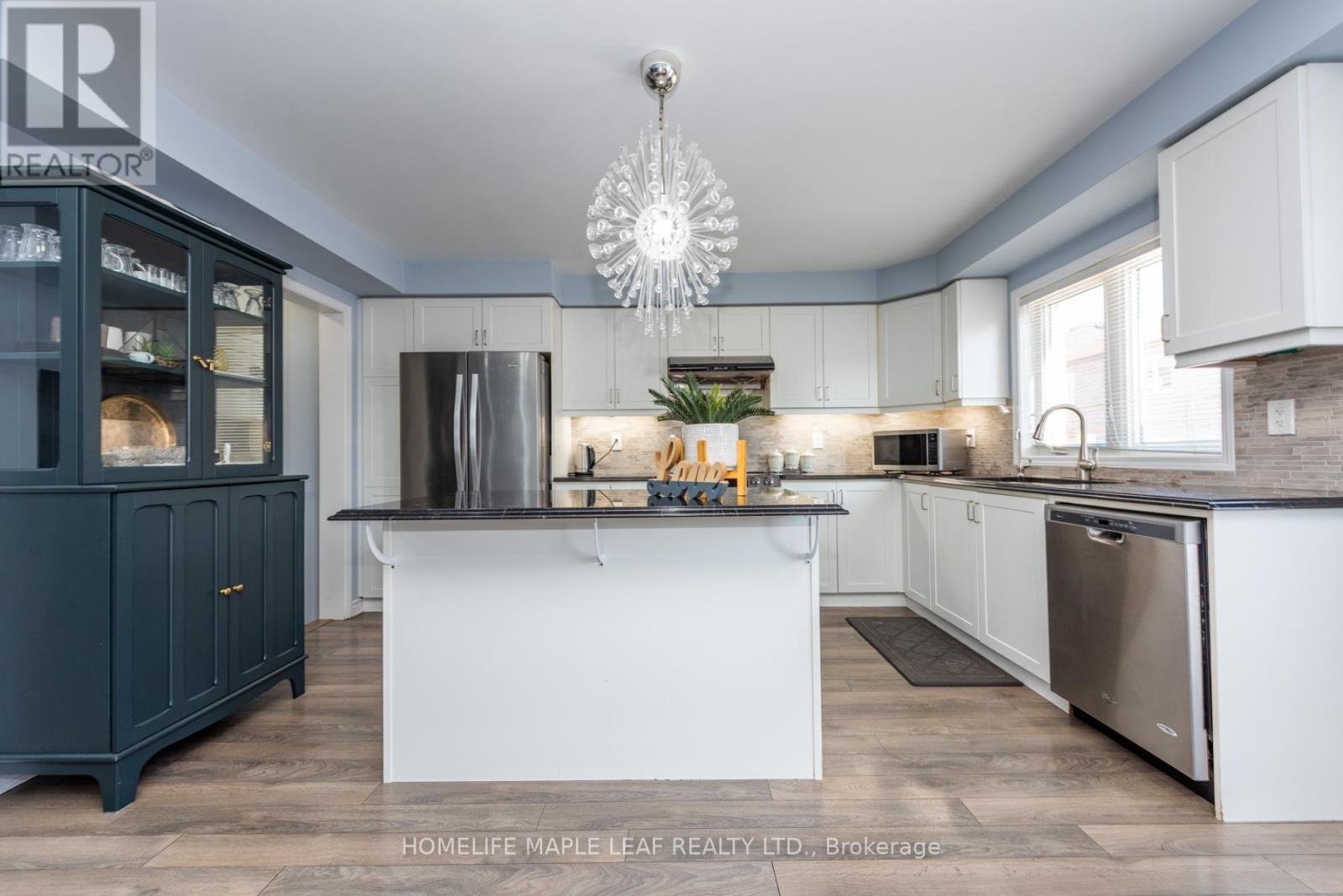 49 Lothbury Drive, Brampton, Ontario  L7A 4G6 - Photo 14 - W12803872