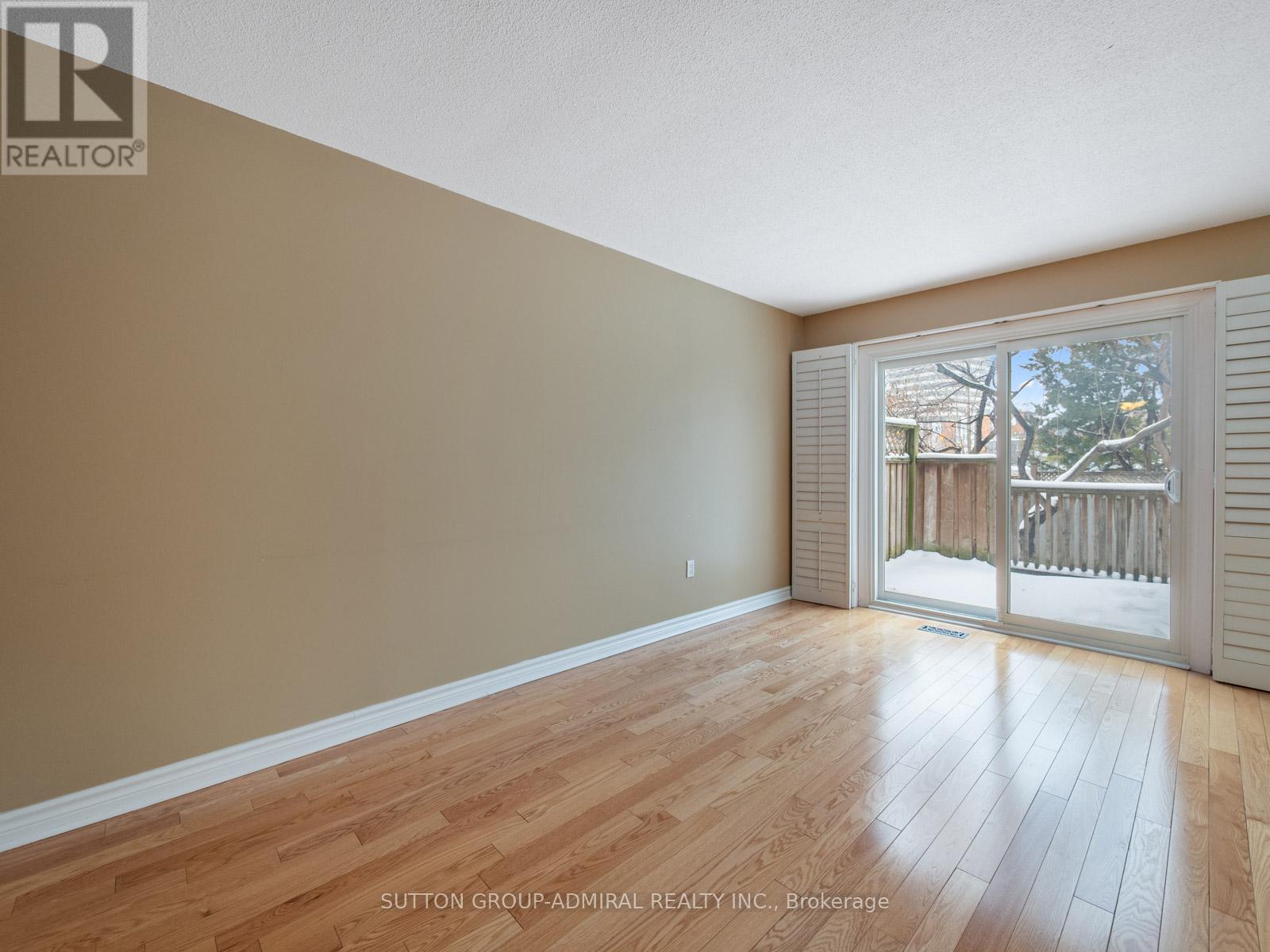 #60 - 385 The East Mall, Toronto, Ontario  M9B 6J4 - Photo 13 - W12809344