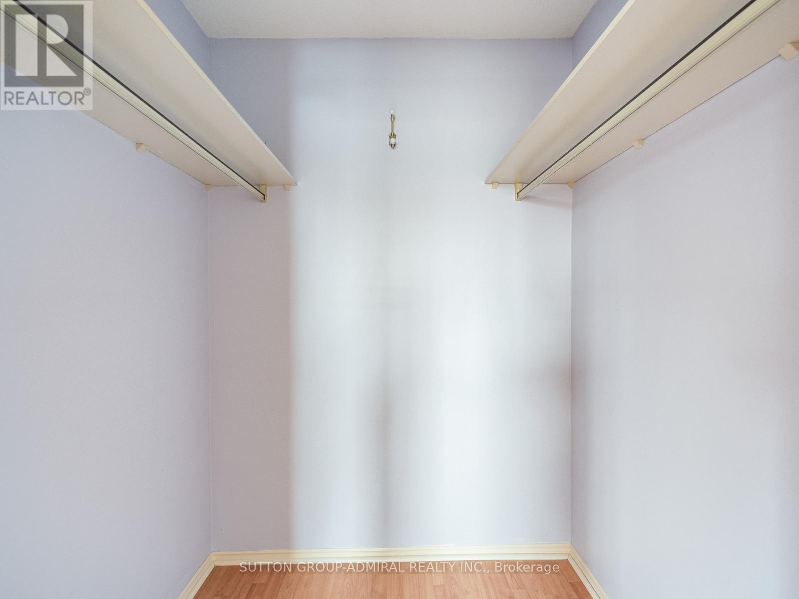 #60 - 385 The East Mall, Toronto, Ontario  M9B 6J4 - Photo 33 - W12809344