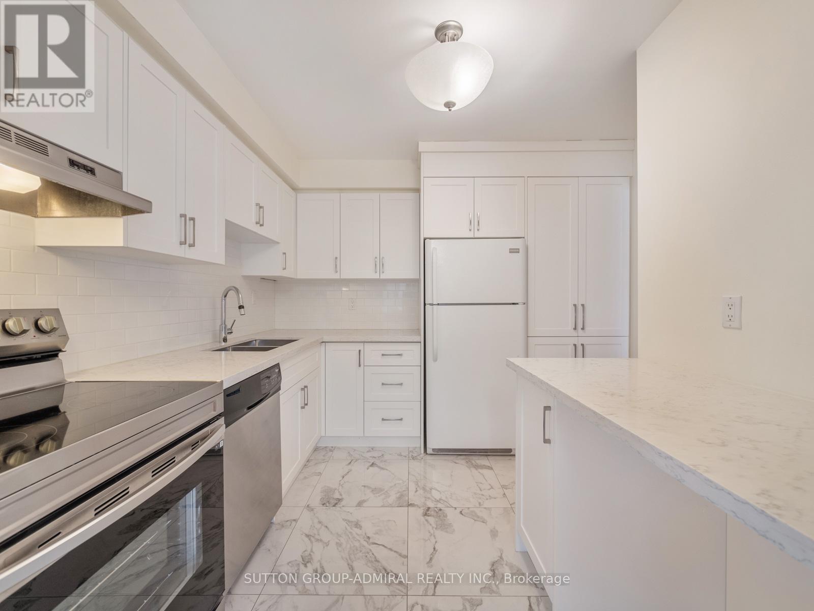 #60 - 385 The East Mall, Toronto, Ontario  M9B 6J4 - Photo 9 - W12809344