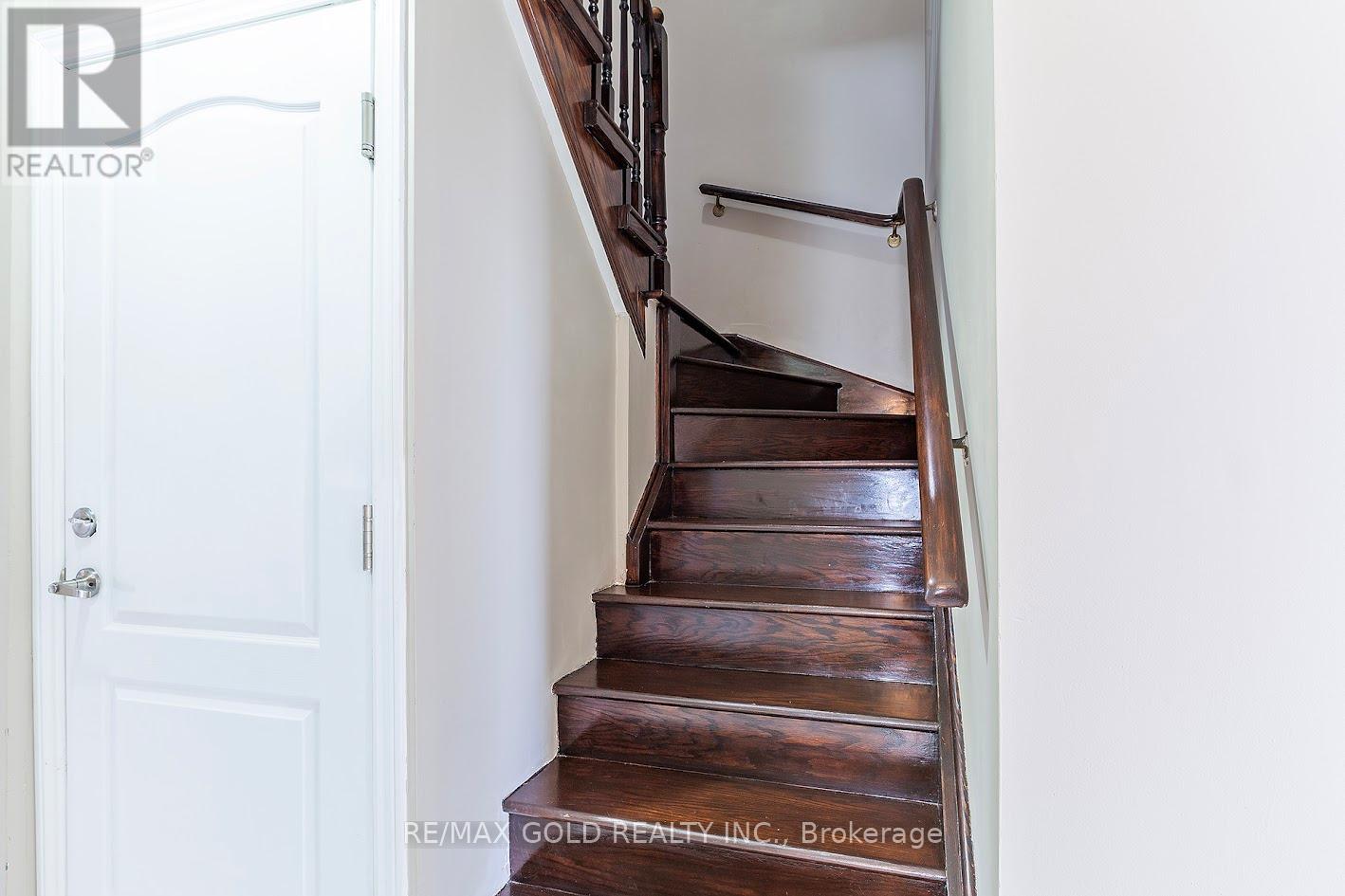 1 Ripley Crescent, Brampton (Fletcher's West), Ontario  L6Y 4S8 - Photo 12 - W12809348