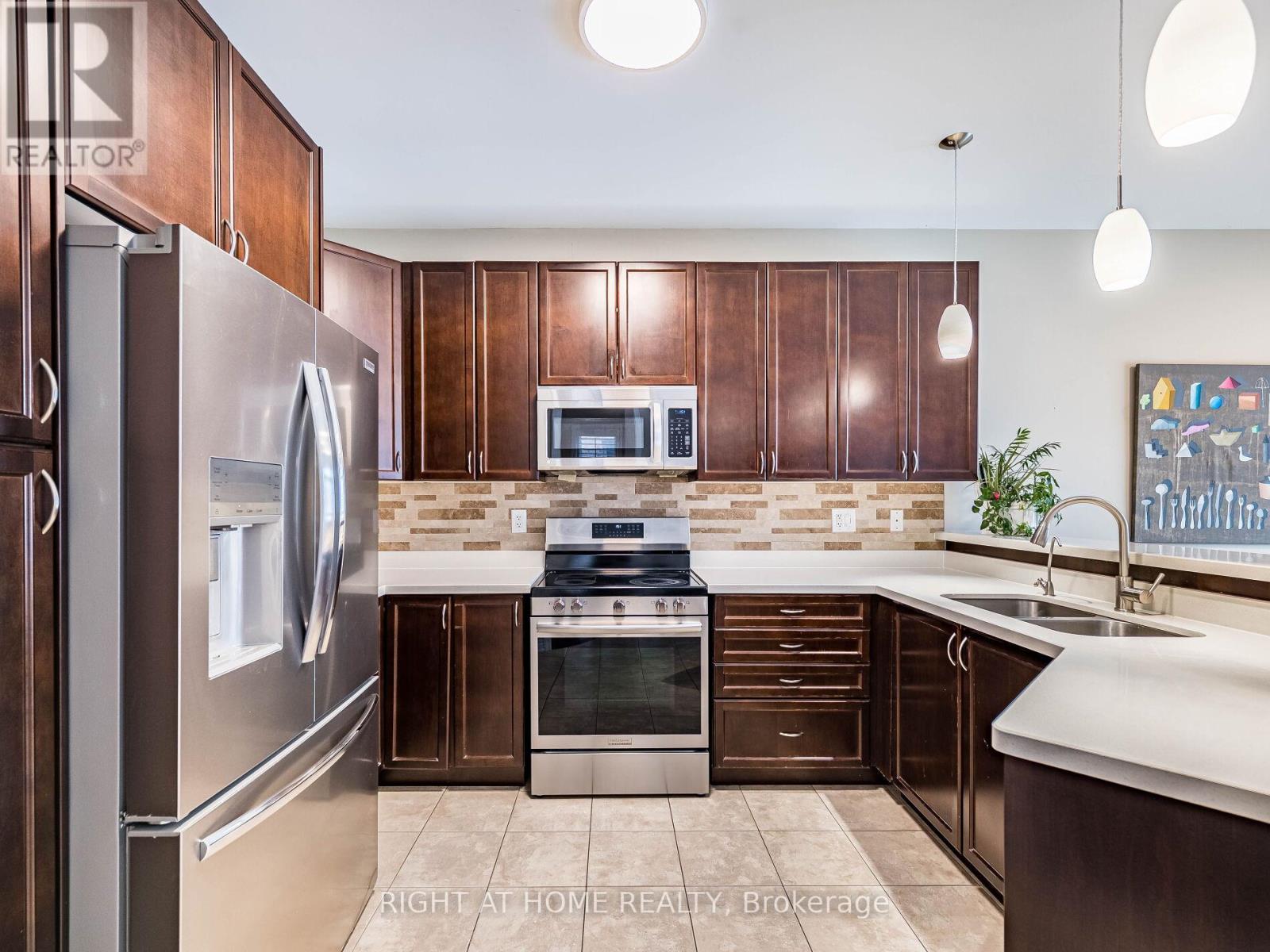 2242 Kwinter Road, Oakville, Ontario  L6M 0H2 - Photo 18 - W12809354