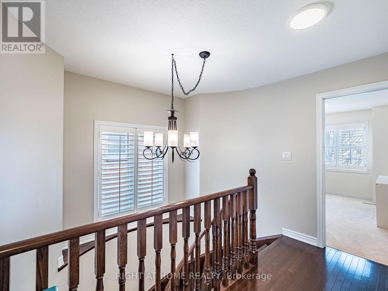 2242 Kwinter Road, Oakville, Ontario  L6M 0H2 - Photo 24 - W12809354