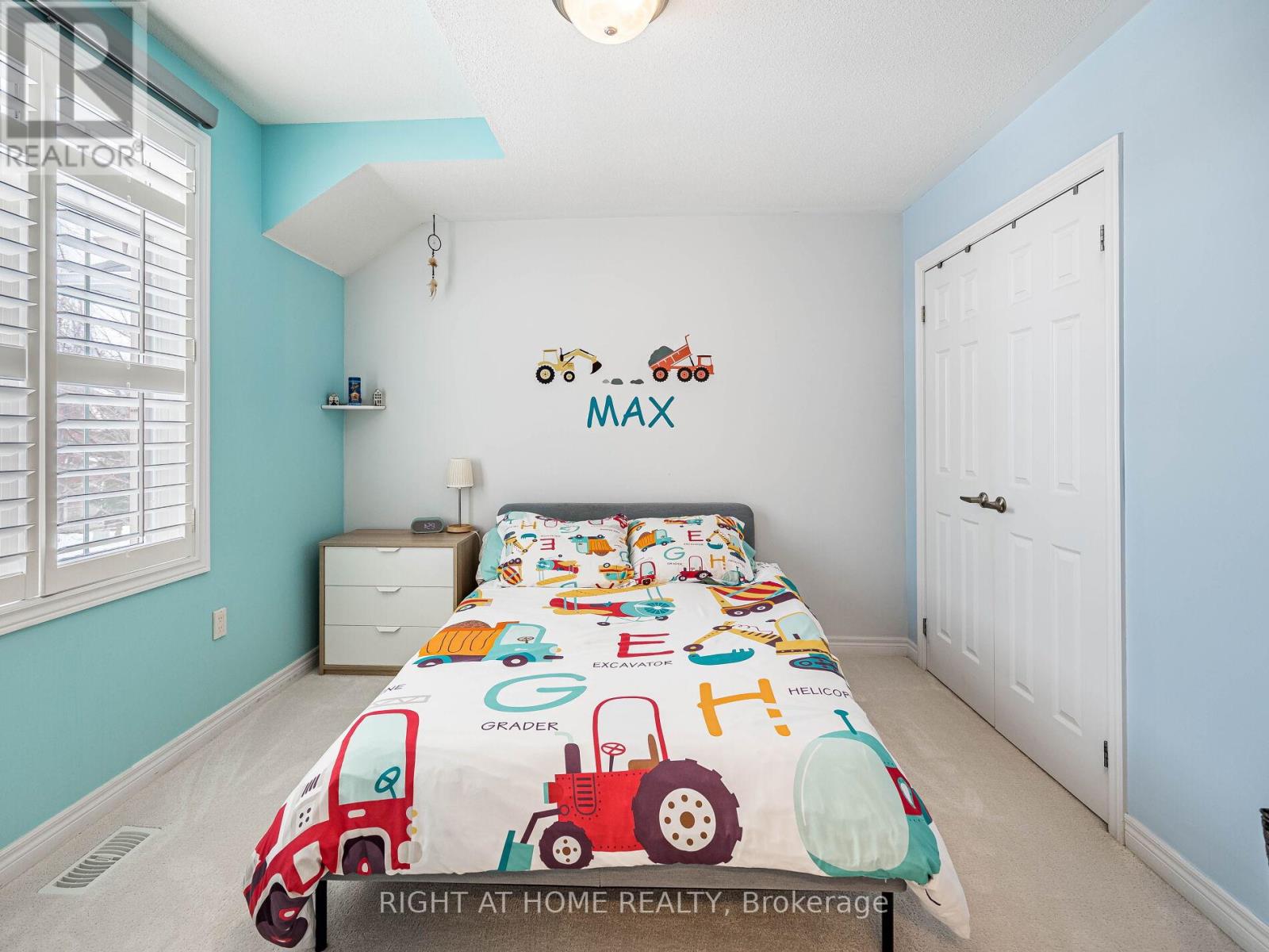 2242 Kwinter Road, Oakville, Ontario  L6M 0H2 - Photo 28 - W12809354