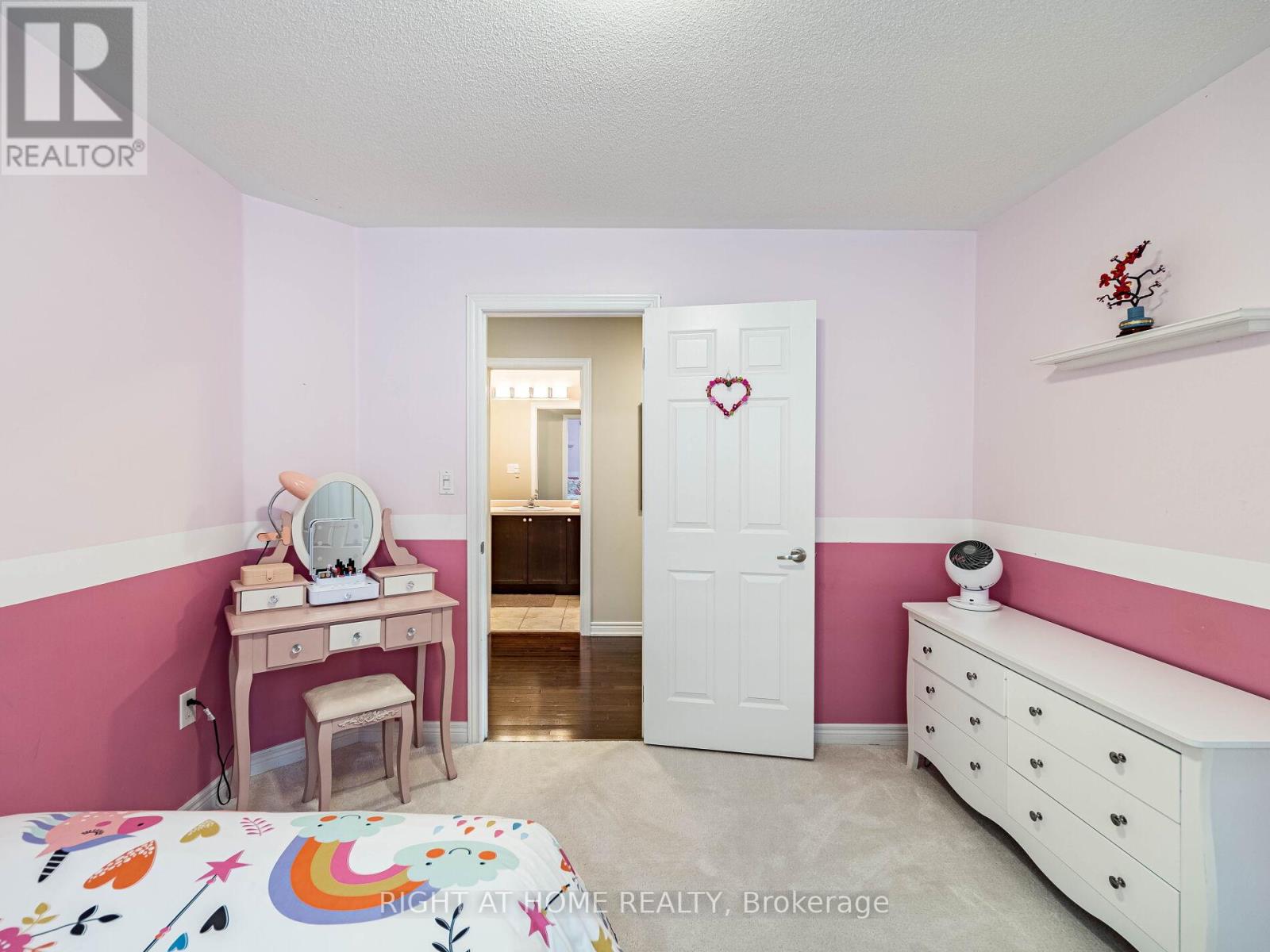 2242 Kwinter Road, Oakville, Ontario  L6M 0H2 - Photo 31 - W12809354