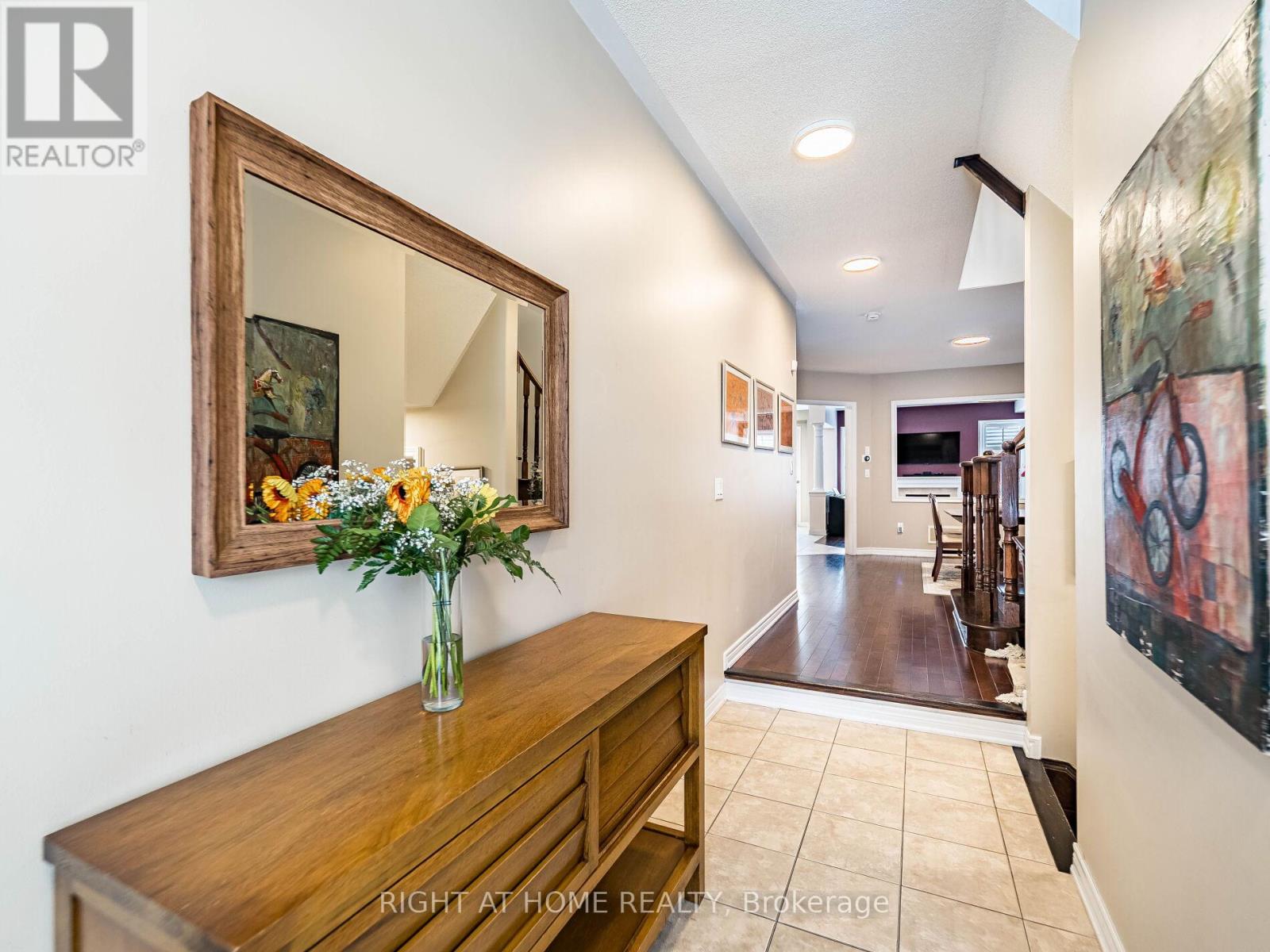 2242 Kwinter Road, Oakville, Ontario  L6M 0H2 - Photo 6 - W12809354