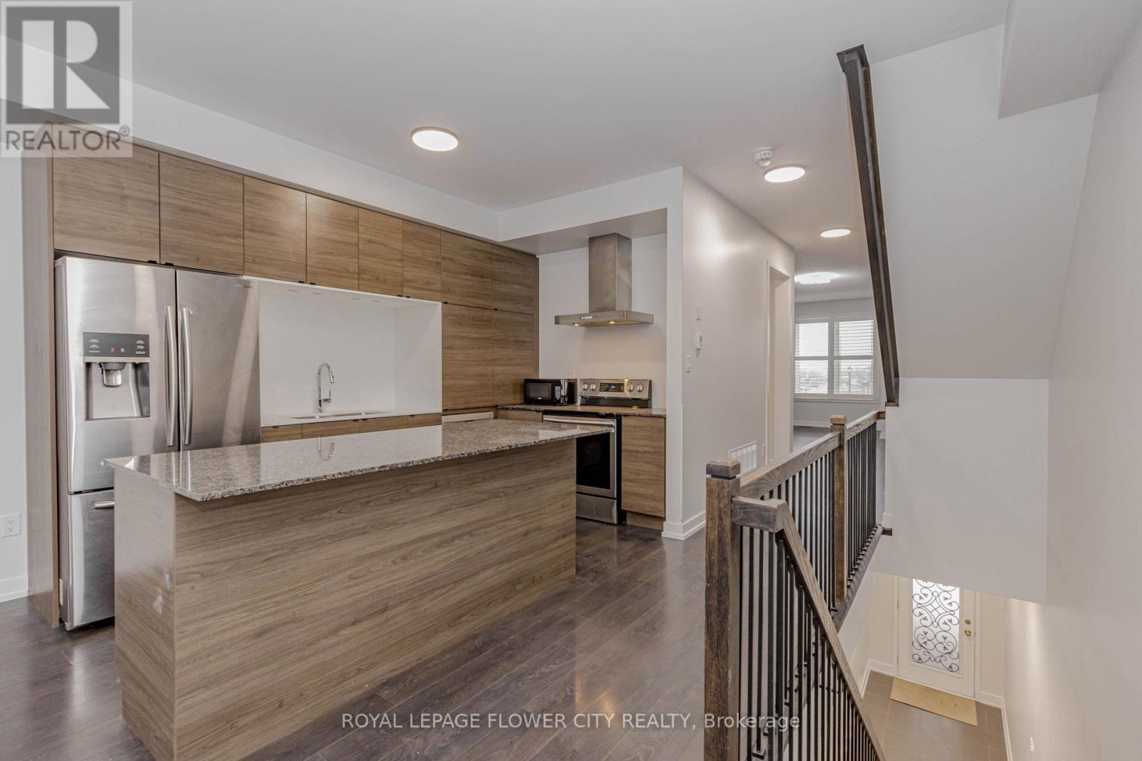 191 Sabina Drive, Oakville, Ontario  L6H 7C3 - Photo 19 - W12809360