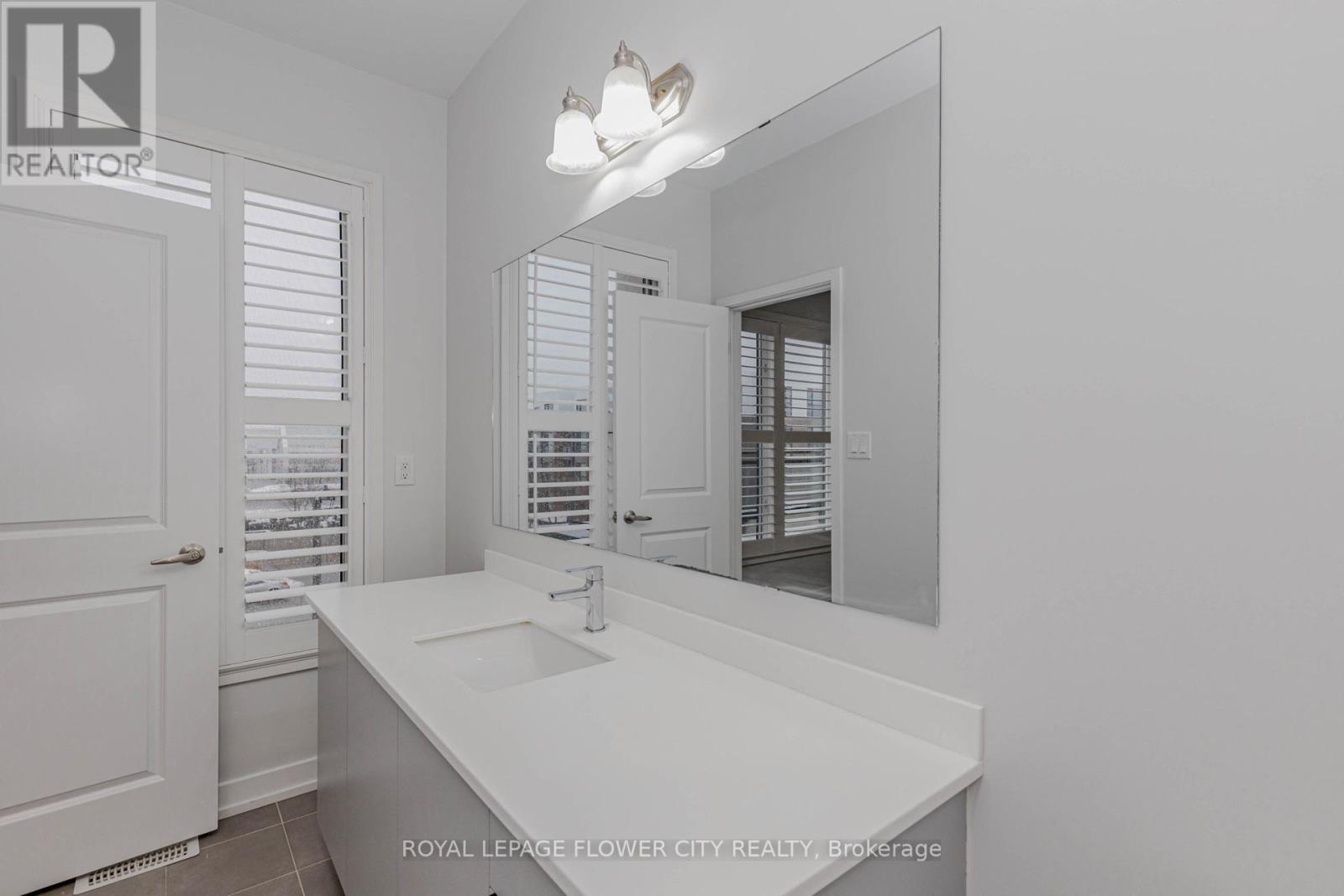 191 Sabina Drive, Oakville, Ontario  L6H 7C3 - Photo 43 - W12809360