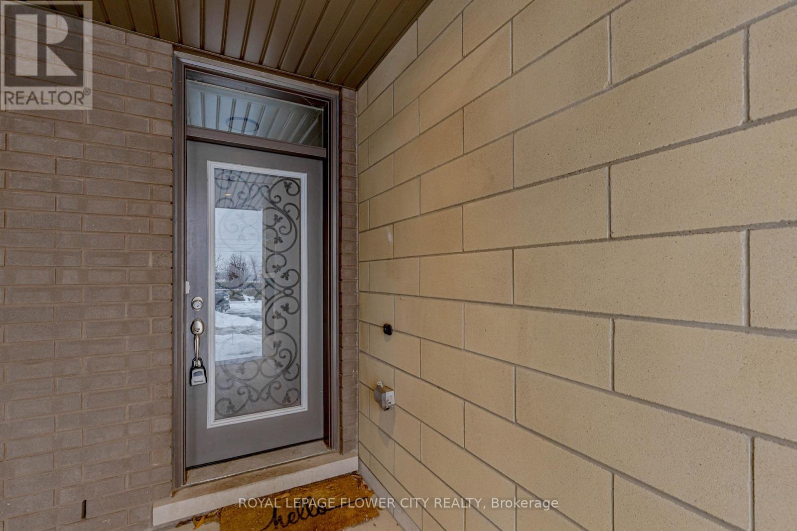 191 Sabina Drive, Oakville, Ontario  L6H 7C3 - Photo 6 - W12809360