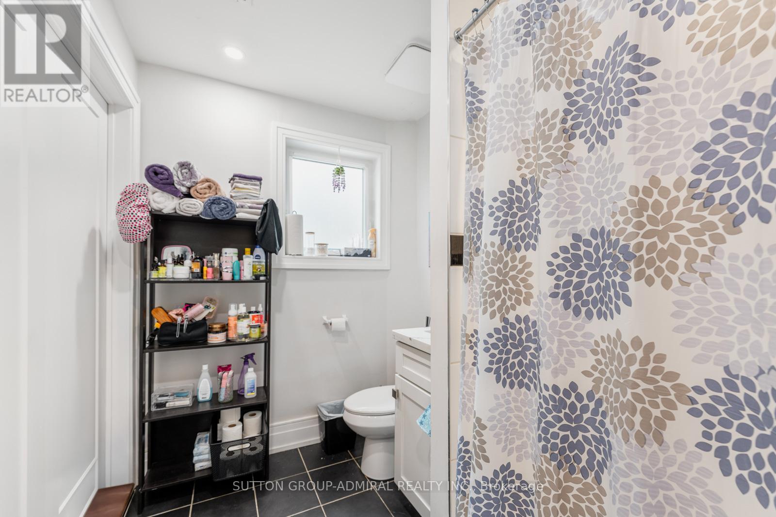 41 Waterford Drive, Toronto, Ontario  M9R 2N5 - Photo 27 - W12809376