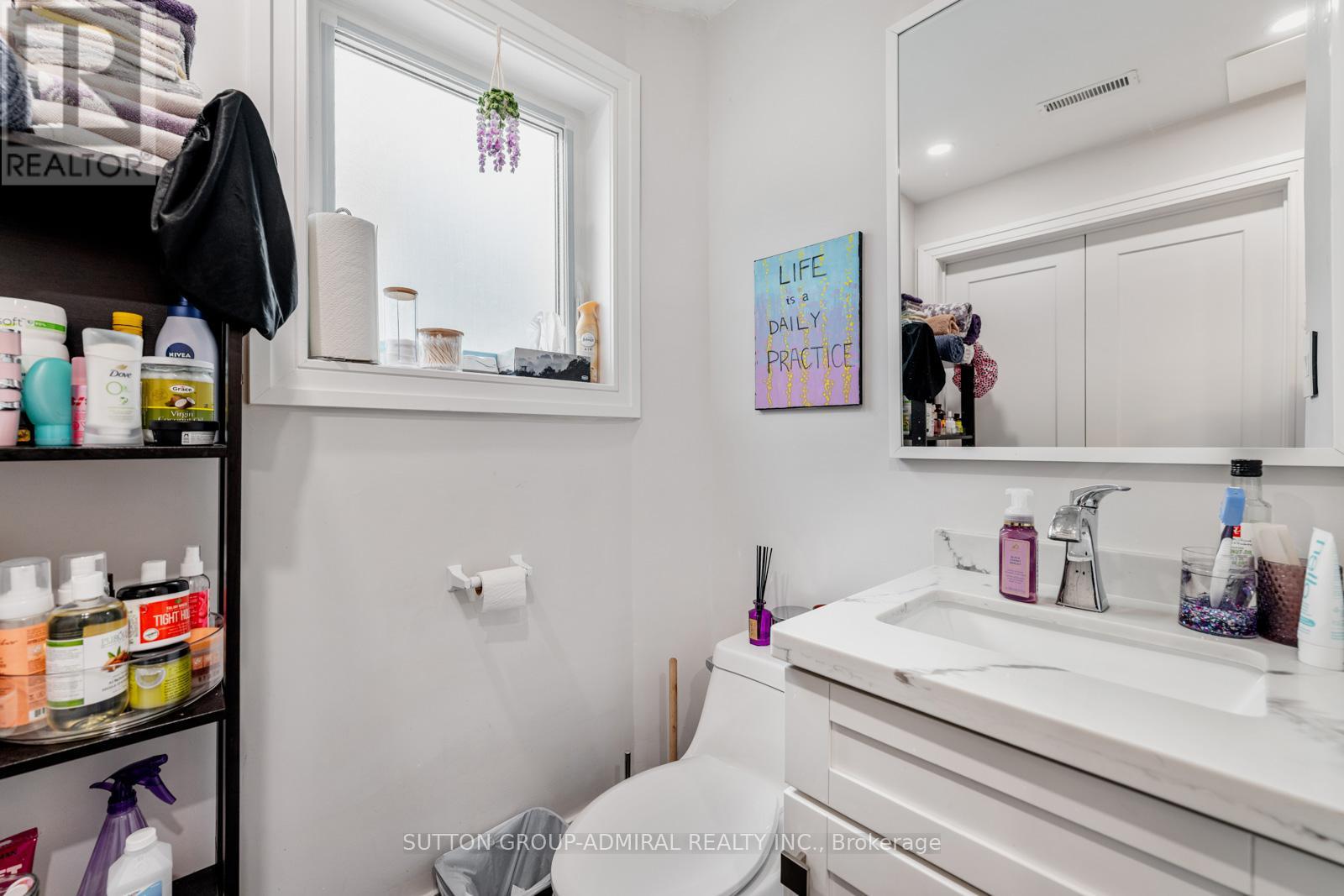 41 Waterford Drive, Toronto, Ontario  M9R 2N5 - Photo 29 - W12809376