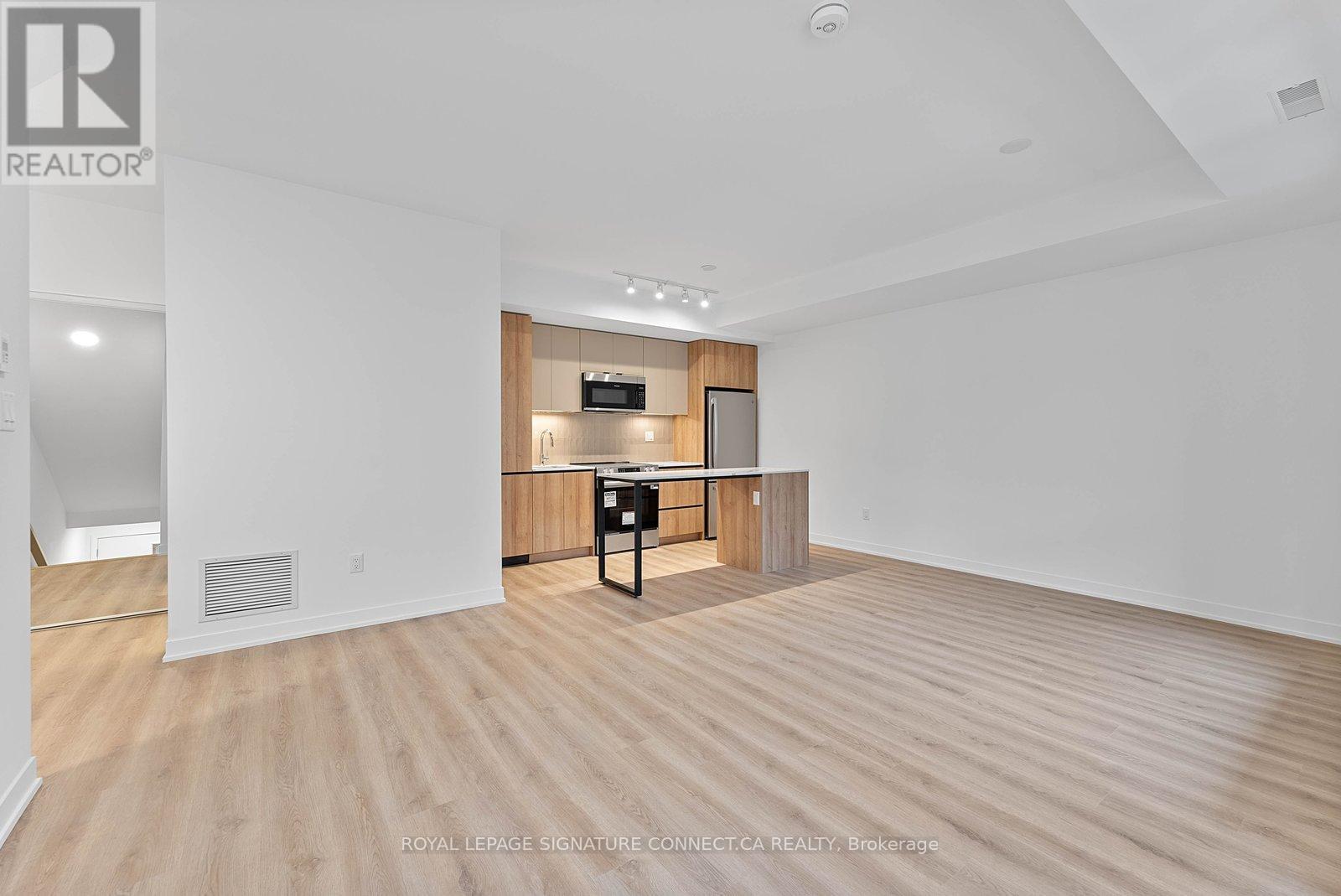 Th206 - 30 All Nations Drive, Brampton, Ontario  L7A 5M5 - Photo 8 - W12809384