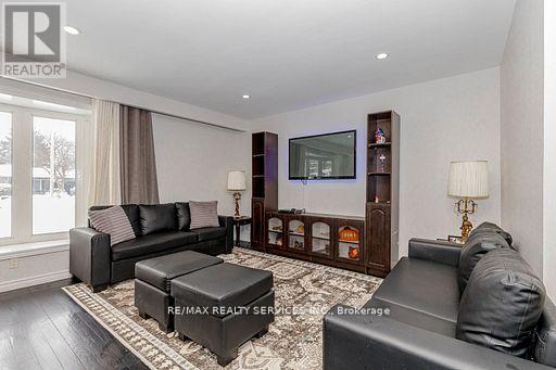 46 Elgin Drive, Brampton, Ontario  L6Y 1A8 - Photo 16 - W12809388