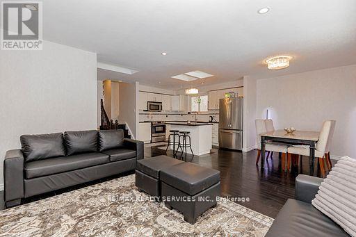 46 Elgin Drive, Brampton, Ontario  L6Y 1A8 - Photo 18 - W12809388