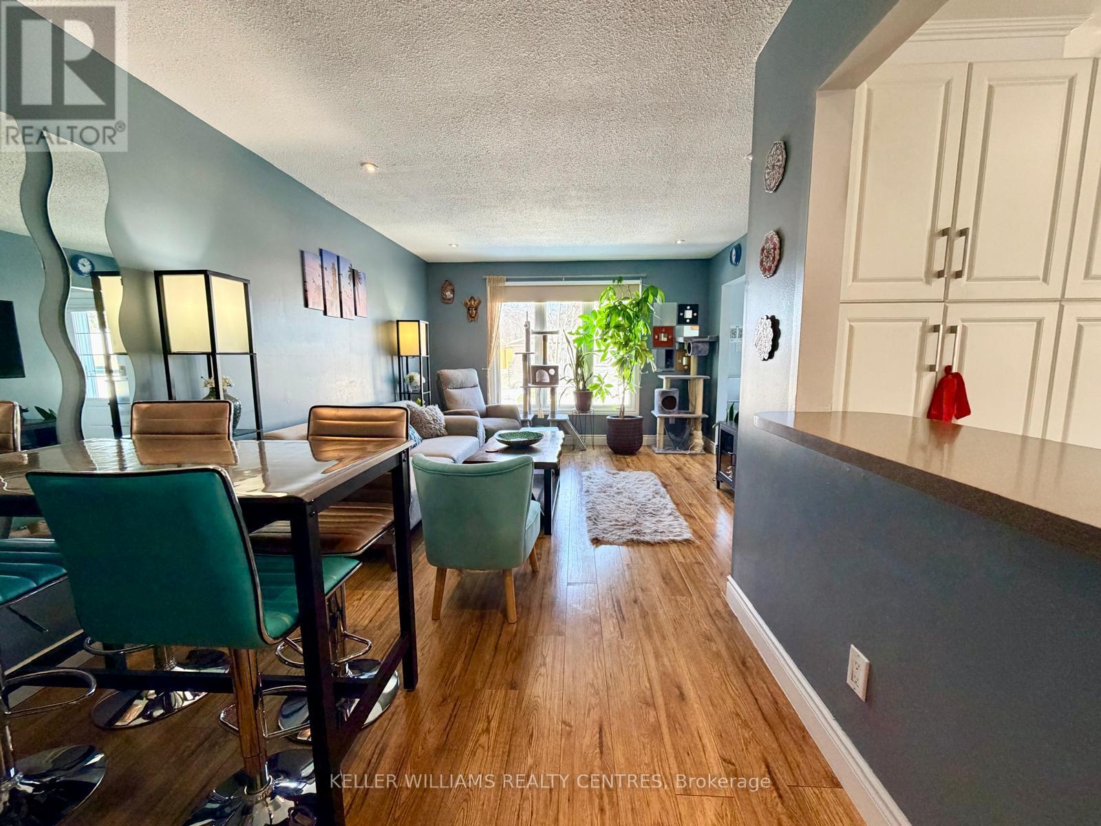 51 Manor Crescent, Orangeville, Ontario  L9W 3P2 - Photo 12 - W12809390