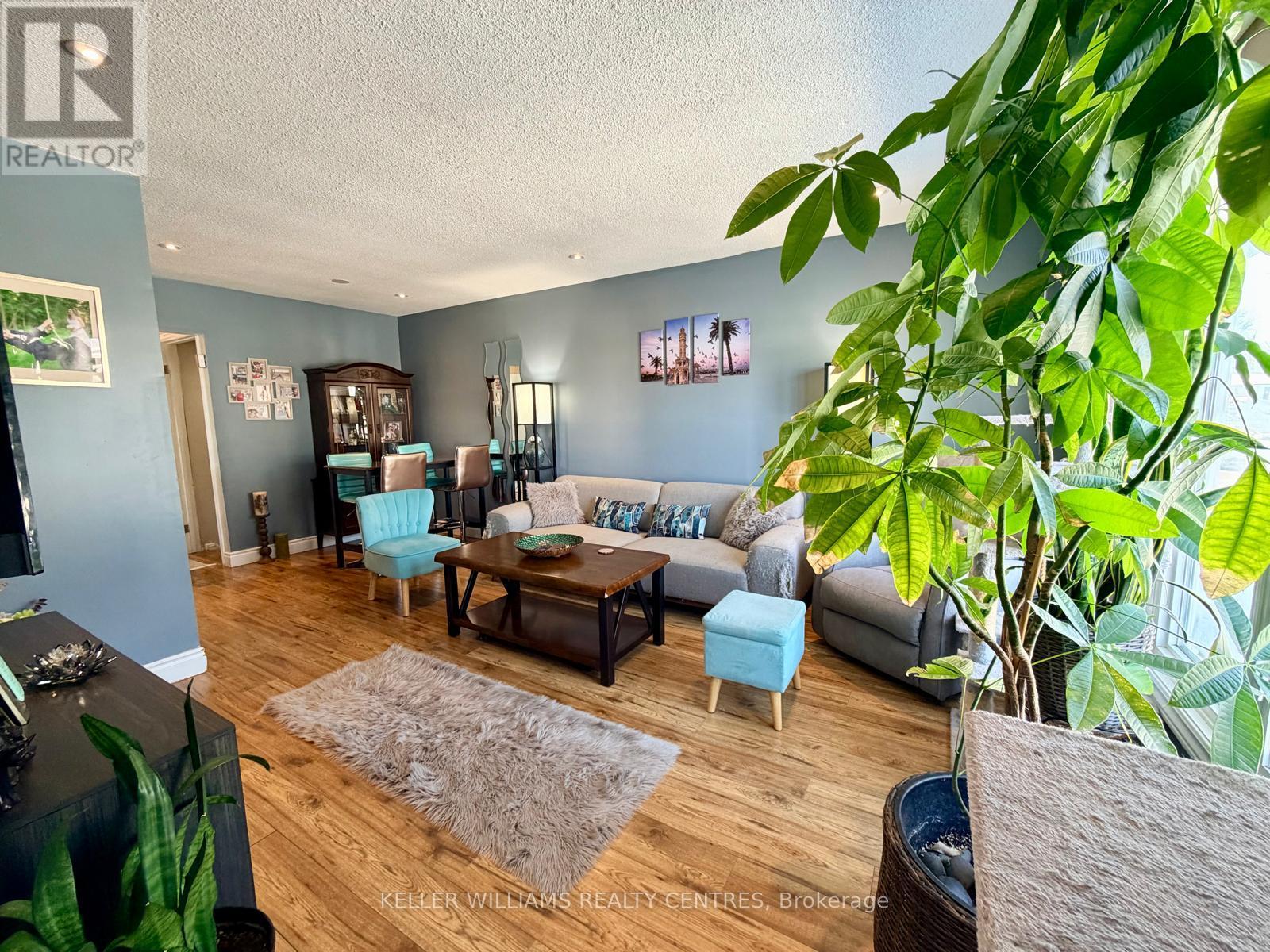 51 Manor Crescent, Orangeville, Ontario  L9W 3P2 - Photo 9 - W12809390