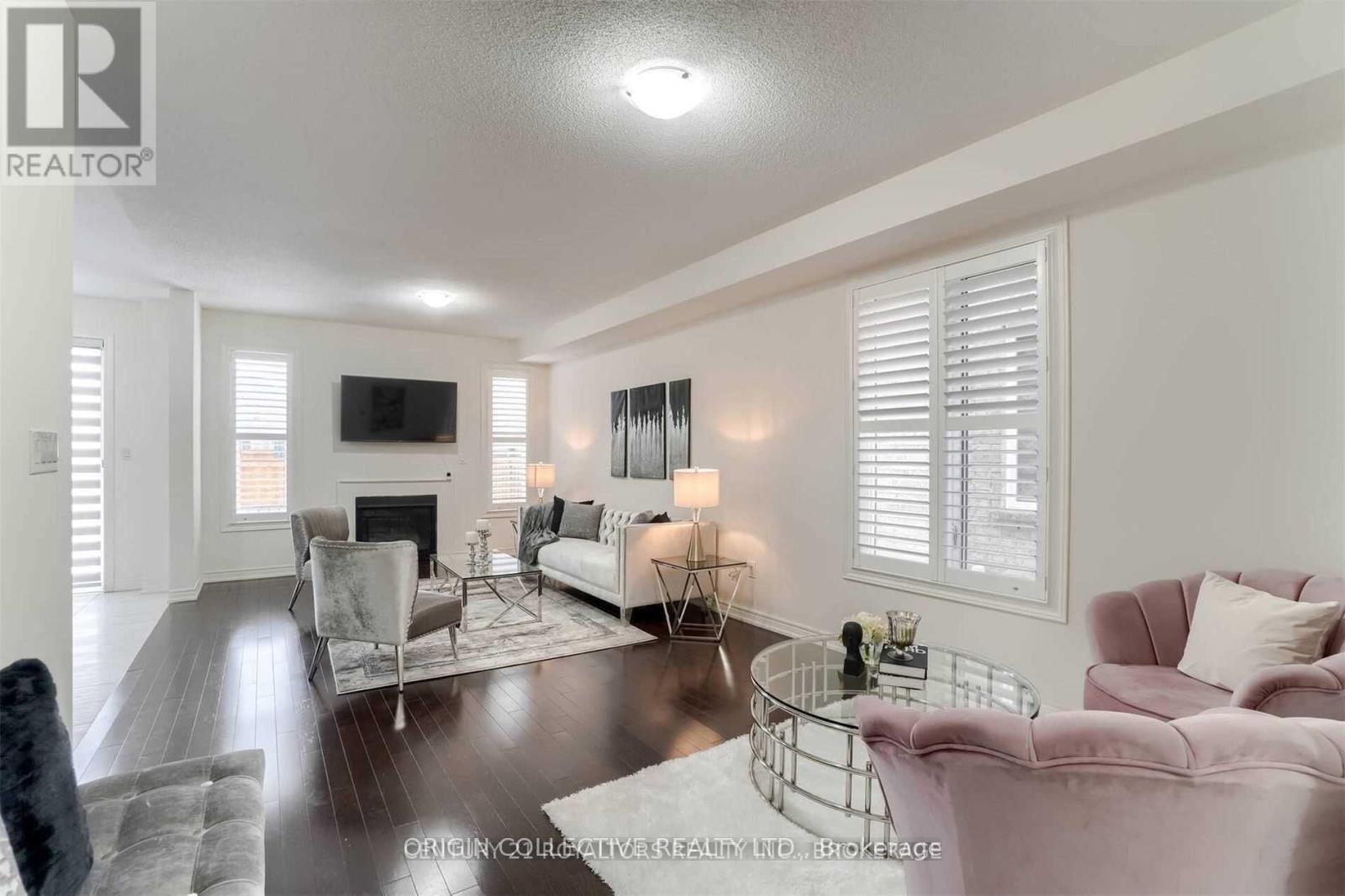 15 Germain Circle, Brampton (Credit Valley), Ontario  L6X 5K2 - Photo 3 - W12809392