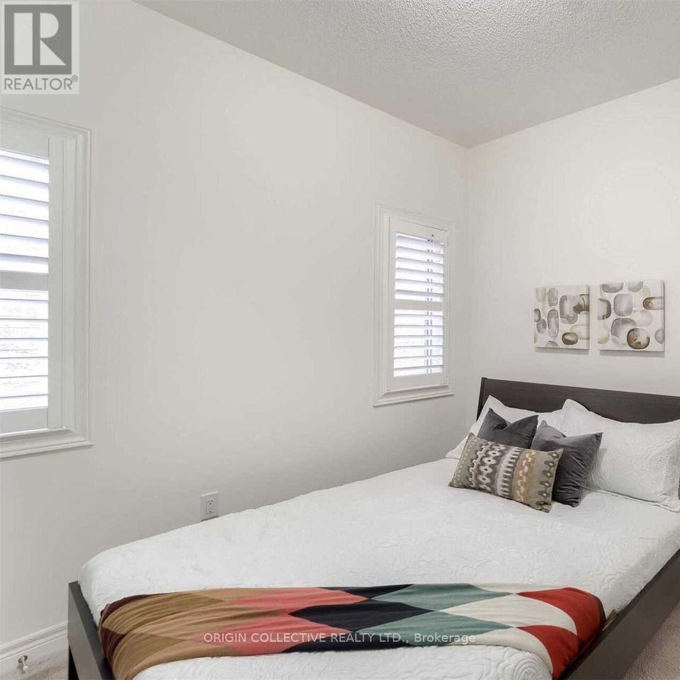 15 Germain Circle, Brampton (Credit Valley), Ontario  L6X 5K2 - Photo 7 - W12809392