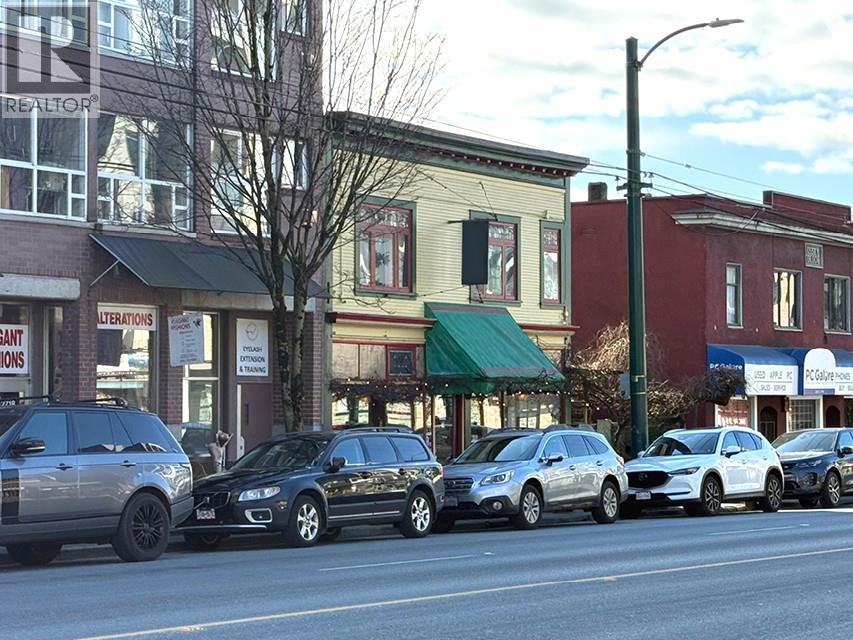 2722 W 4TH AVENUE, Vancouver