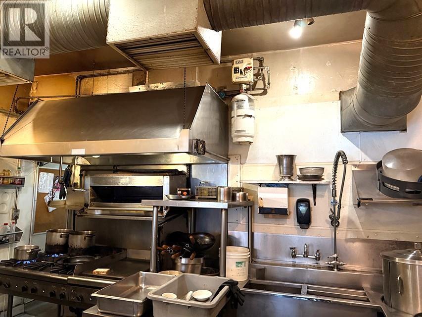 Listing Picture 5 of 5 : 2722 W 4TH AVENUE, Vancouver / 溫哥華 - 魯藝地產 Yvonne Lu Group - MLS Medallion Club Member