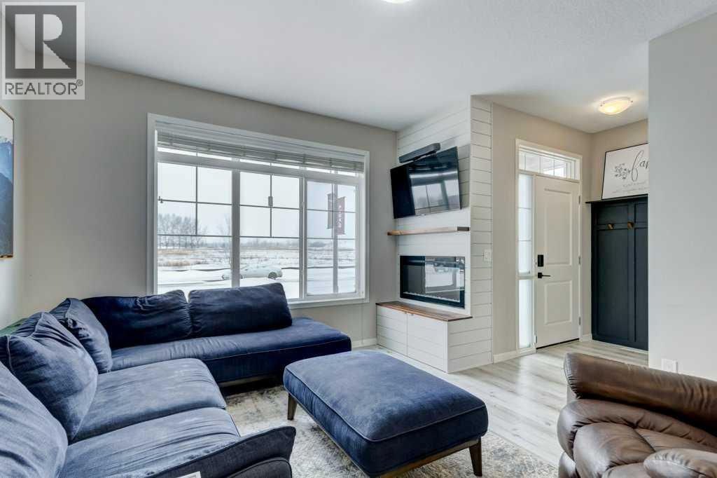 217 D'arcy Ranch Drive, Okotoks, Alberta  T1S 5T1 - Photo 3 - A2287247