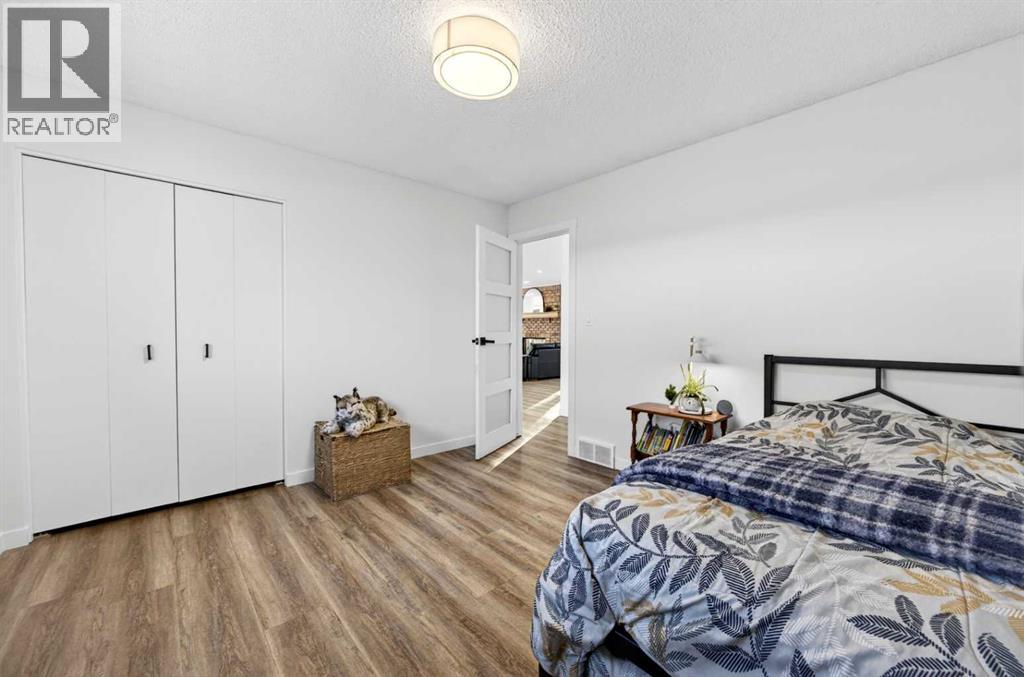 7103 Bow Crescent Nw, Calgary, Alberta  T3B 2C9 - Photo 31 - A2287821